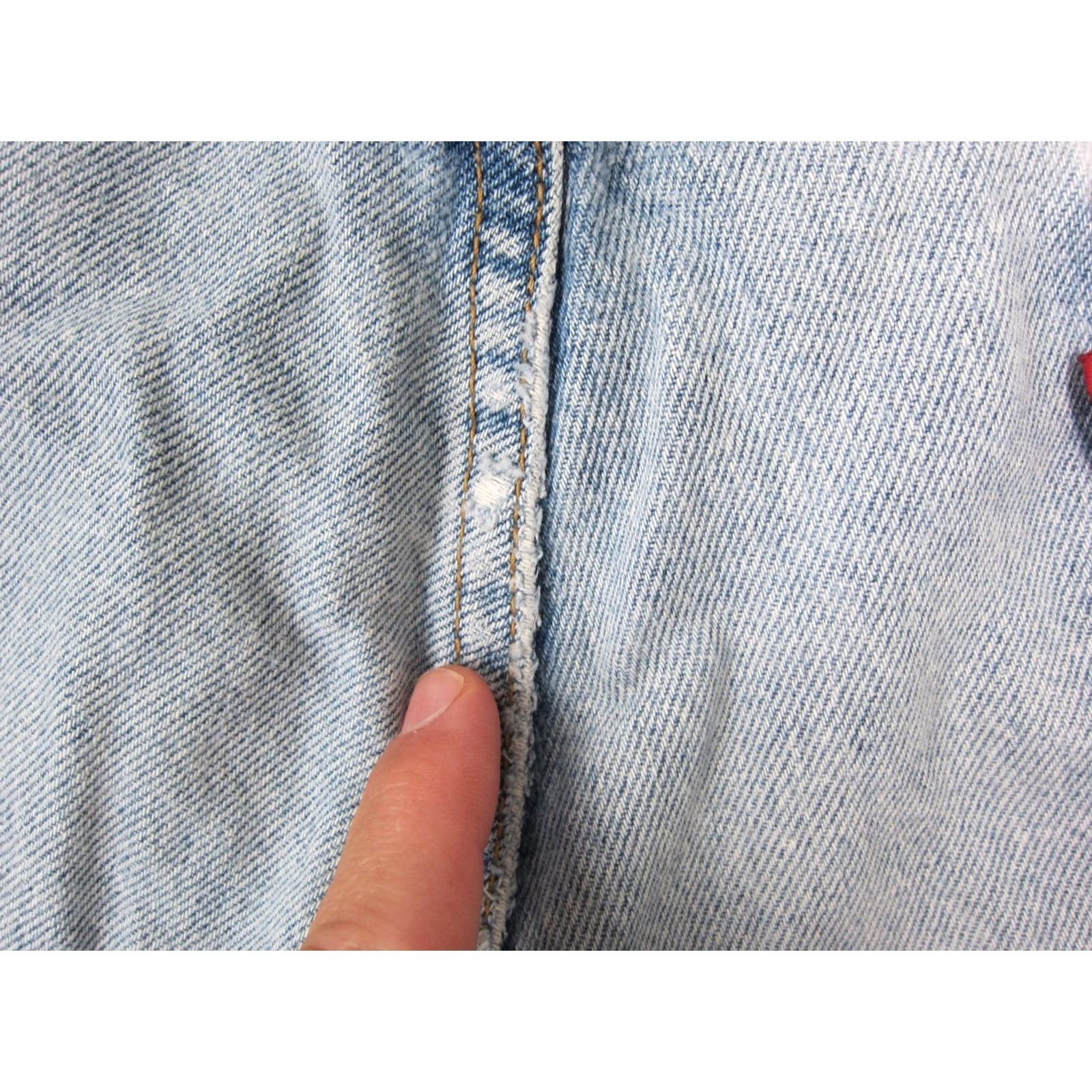 Levi's VINTAGE Levi's 505 Shorts Bermuda Denim Blue 90s Jeans Jorts Mens 36 Blue Denim Casual Workwear Pockets 5-Pocket Design Modern Regular Mens Size US 36 / EU 52 - 4 Thumbnail