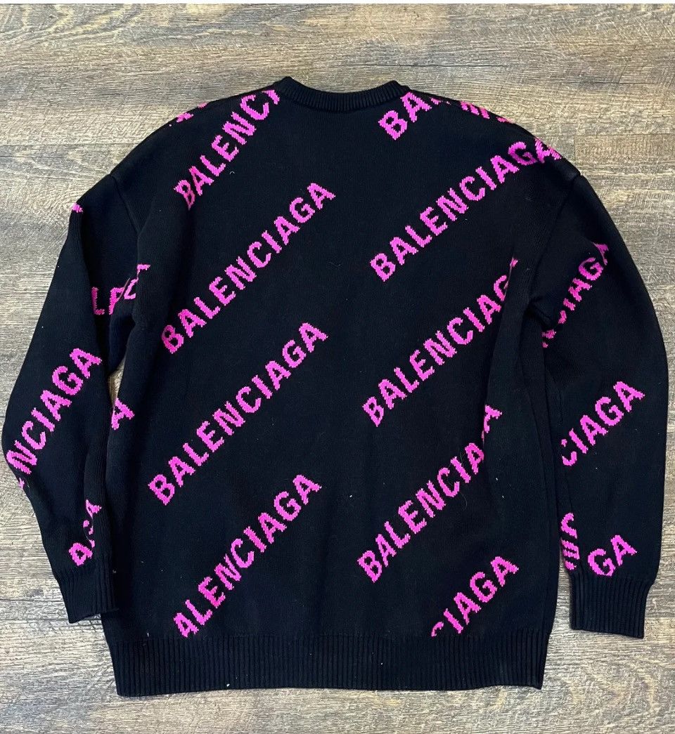 Balenciaga Balenciaga Allover Logo Sweater Size US S / EU 44-46 / 1 - 1 Thumbnail