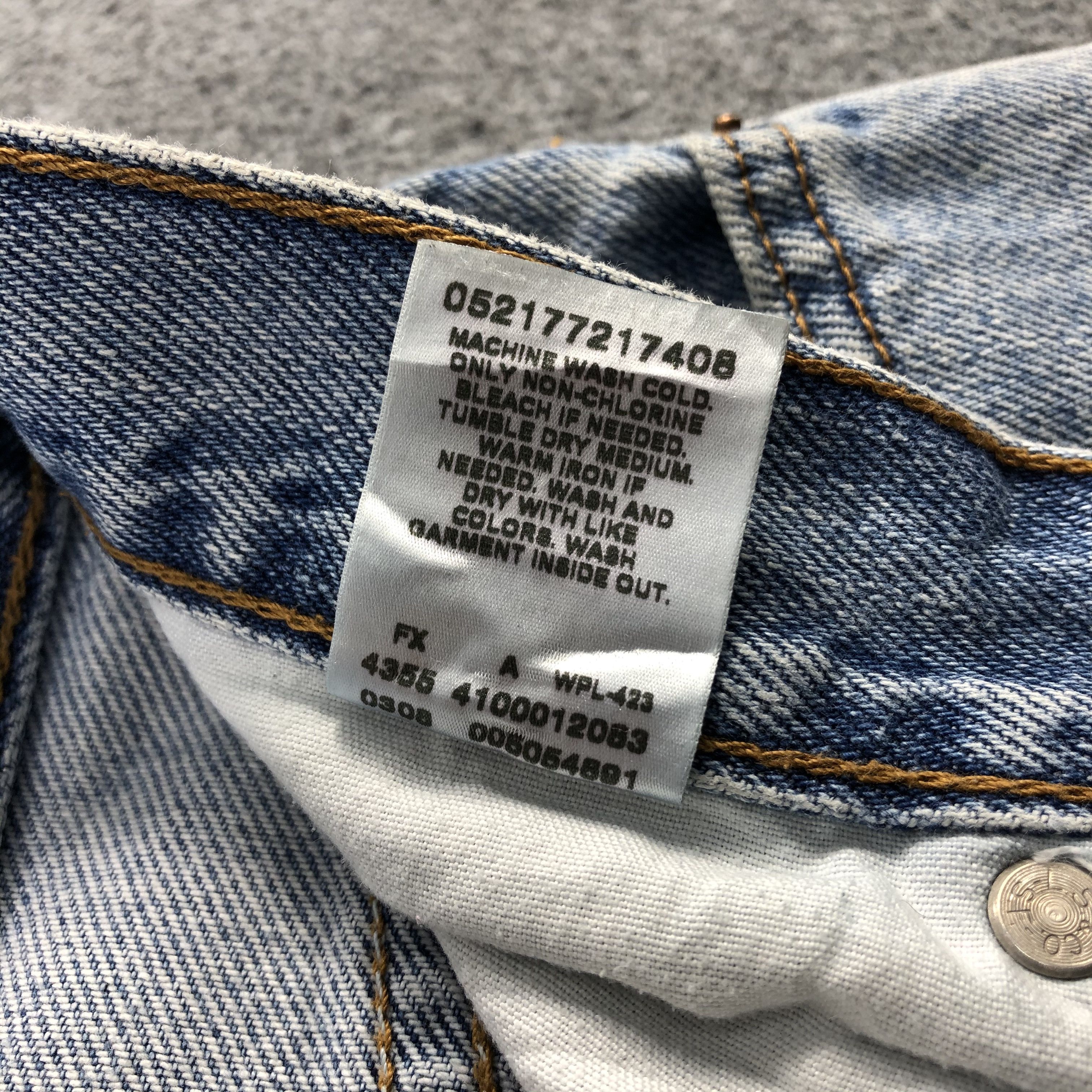 Levi's × Vintage Vintage Light Wash Levis 505 Jeans-JM1293 Size US 36 / EU 52 - 9 Thumbnail