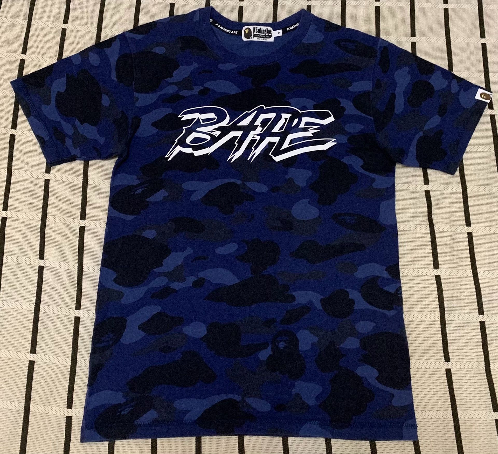 Bape Bape Camo Blue T-Shirt S Men Size US S / EU 44-46 / 1 - 1 Thumbnail
