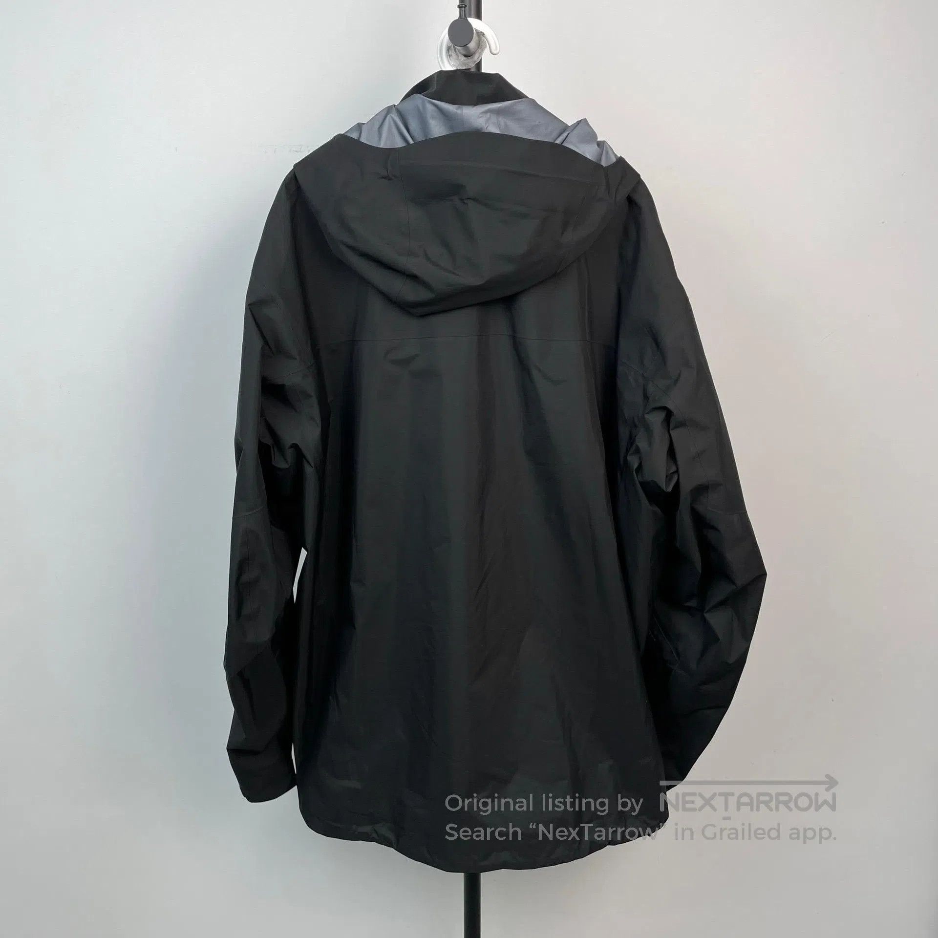 Arc'teryx Arc'teryx Black Hooded Jacket with Logo Embroidery| Size US XXL / EU 58 / 5 - 2 Thumbnail