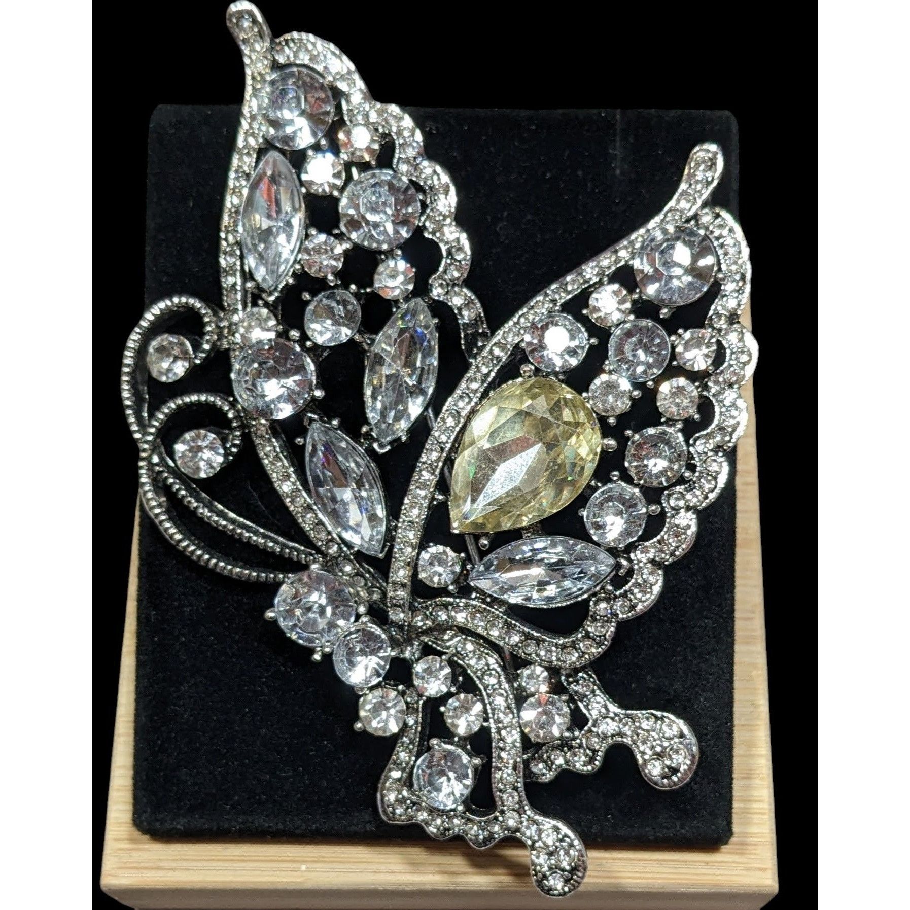 Other Fairycore Glam Large Embellished Butterfly Brooch Size ONE SIZE - 1 Thumbnail