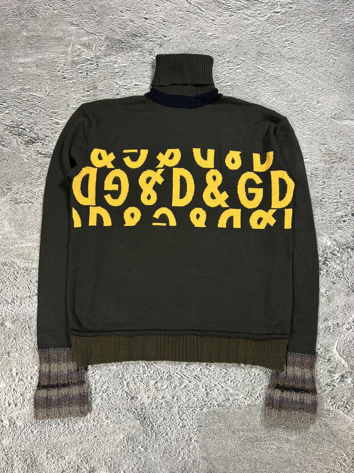 Dolce & Gabbana Dolce & Gabbana vintage sweater turtleneck big logo knit Size US M / EU 48-50 / 2 - 1 Thumbnail