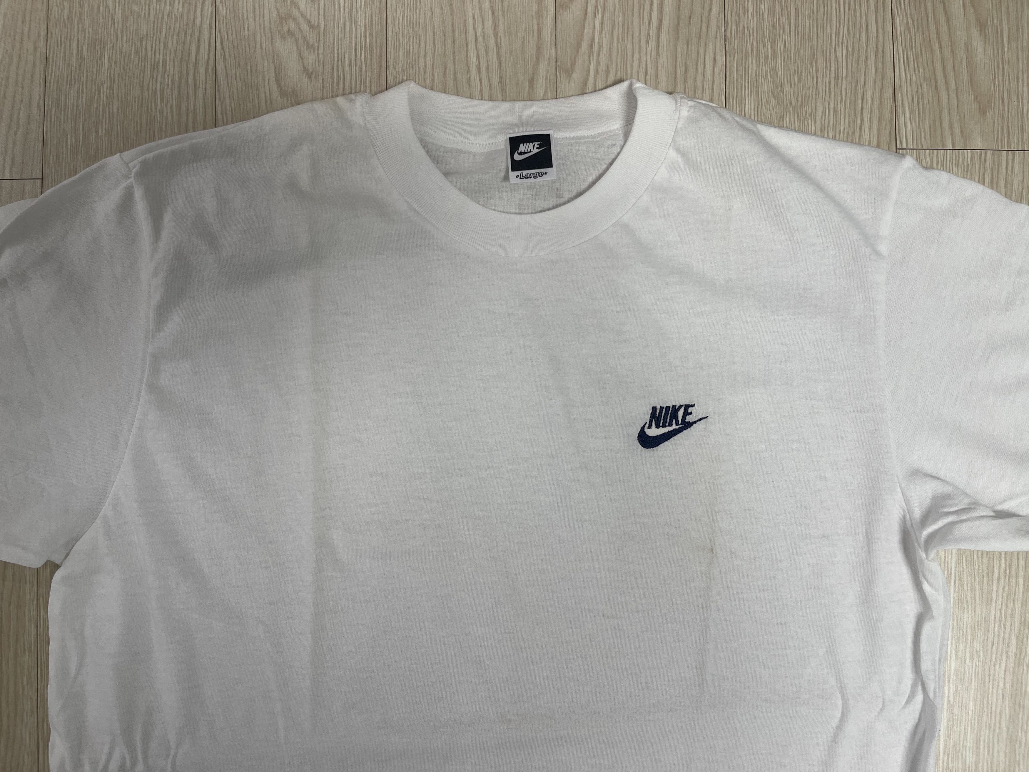 Nike Nike Japan Edition Old 90s Vintage Logo T shirt 5 Size US L / EU 52-54 / 3 - 2 Thumbnail