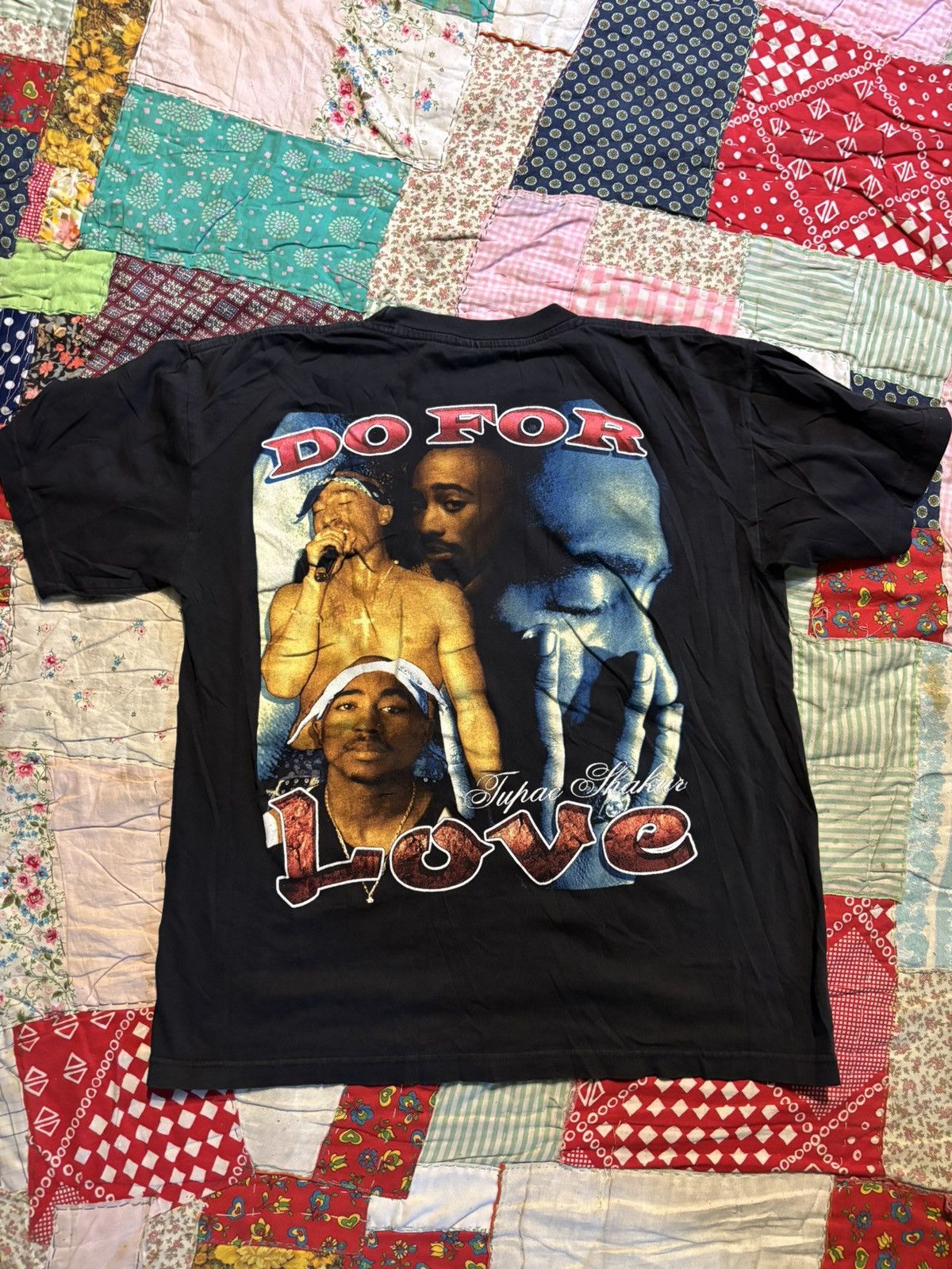 Vintage Vintage 90s Tupac Shakur Memorial Rap tee Size US XL / EU 56 / 4 - 6 Thumbnail