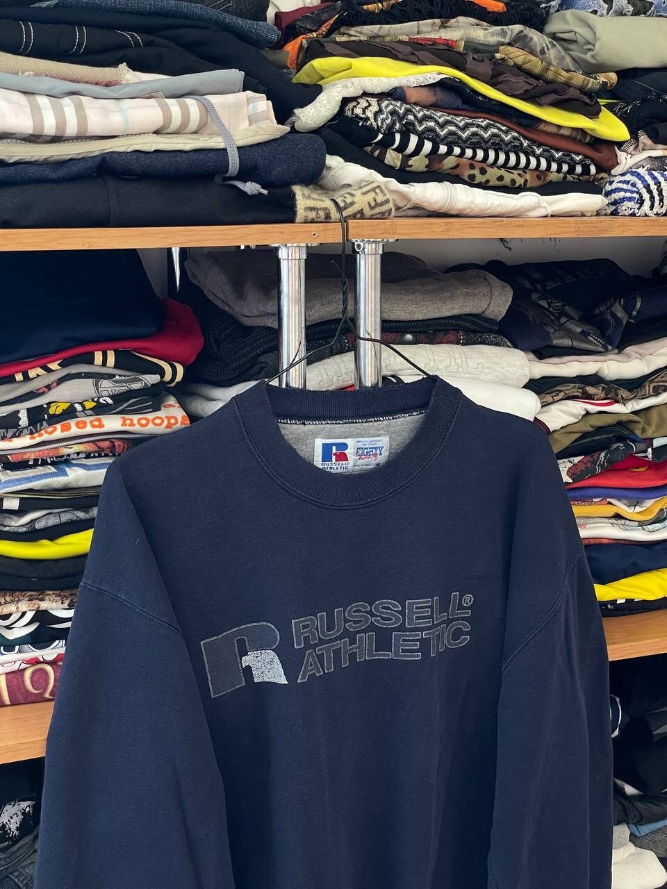 Russell Athletic × Vintage Vintage Russell Athletic Crashed Big Logo Sweatshirt Size US XL / EU 56 / 4 - 7 Thumbnail
