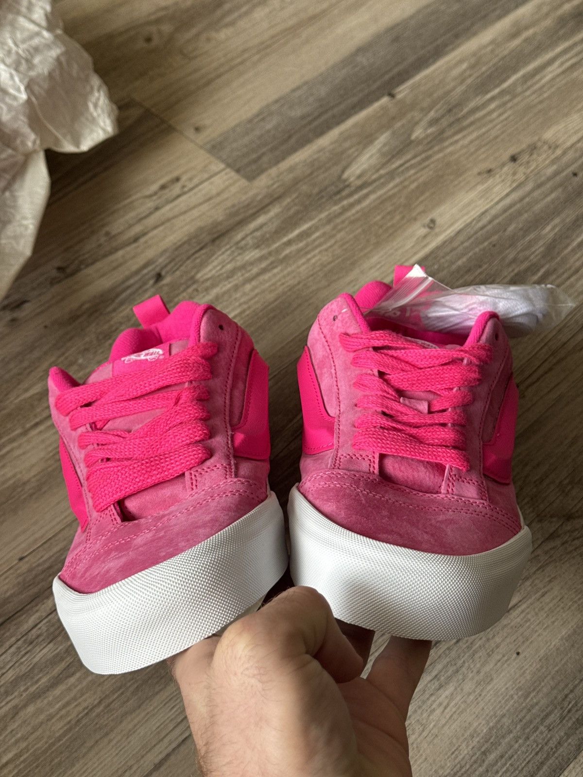 Vans Vans Knu Skool Nubuck Pink Glo Size US 11 / EU 44 - 2 Thumbnail