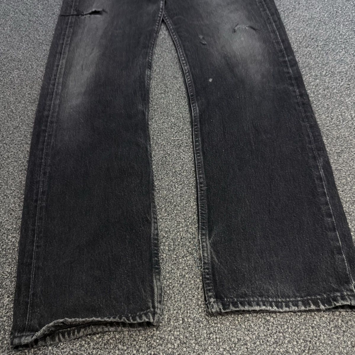 Le Grande Bleu (L.G.B.) Vintage 90s Y2K Levis 501 Black Sun Faded Denim HG LGB Style Size US 31 - 7 Thumbnail