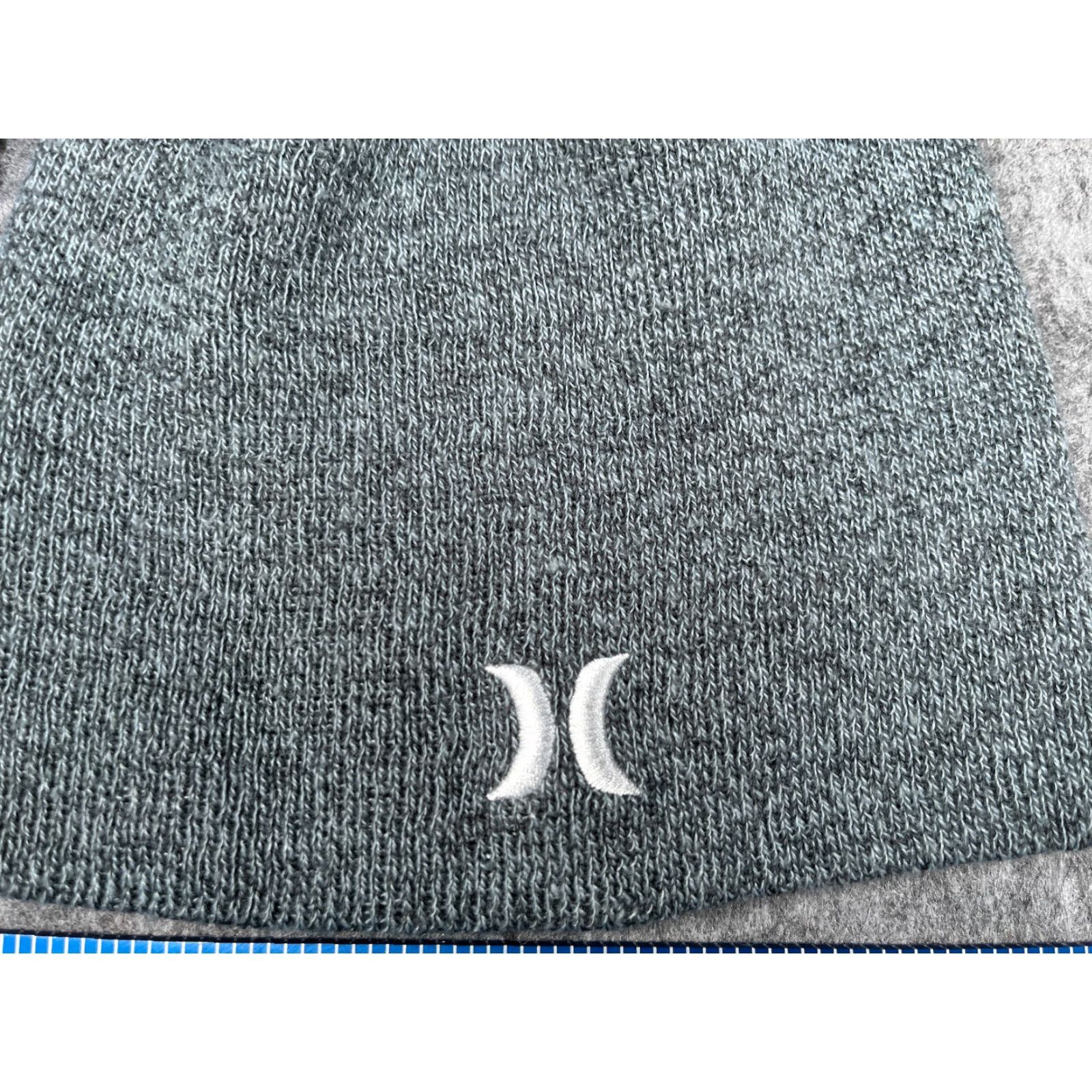 Hurley Hurley Beanie One Size Gray Knit 100% Acrylic Adult Unisex Beanie Hats Outdoor Ski Logo Size ONE SIZE - 2 Thumbnail