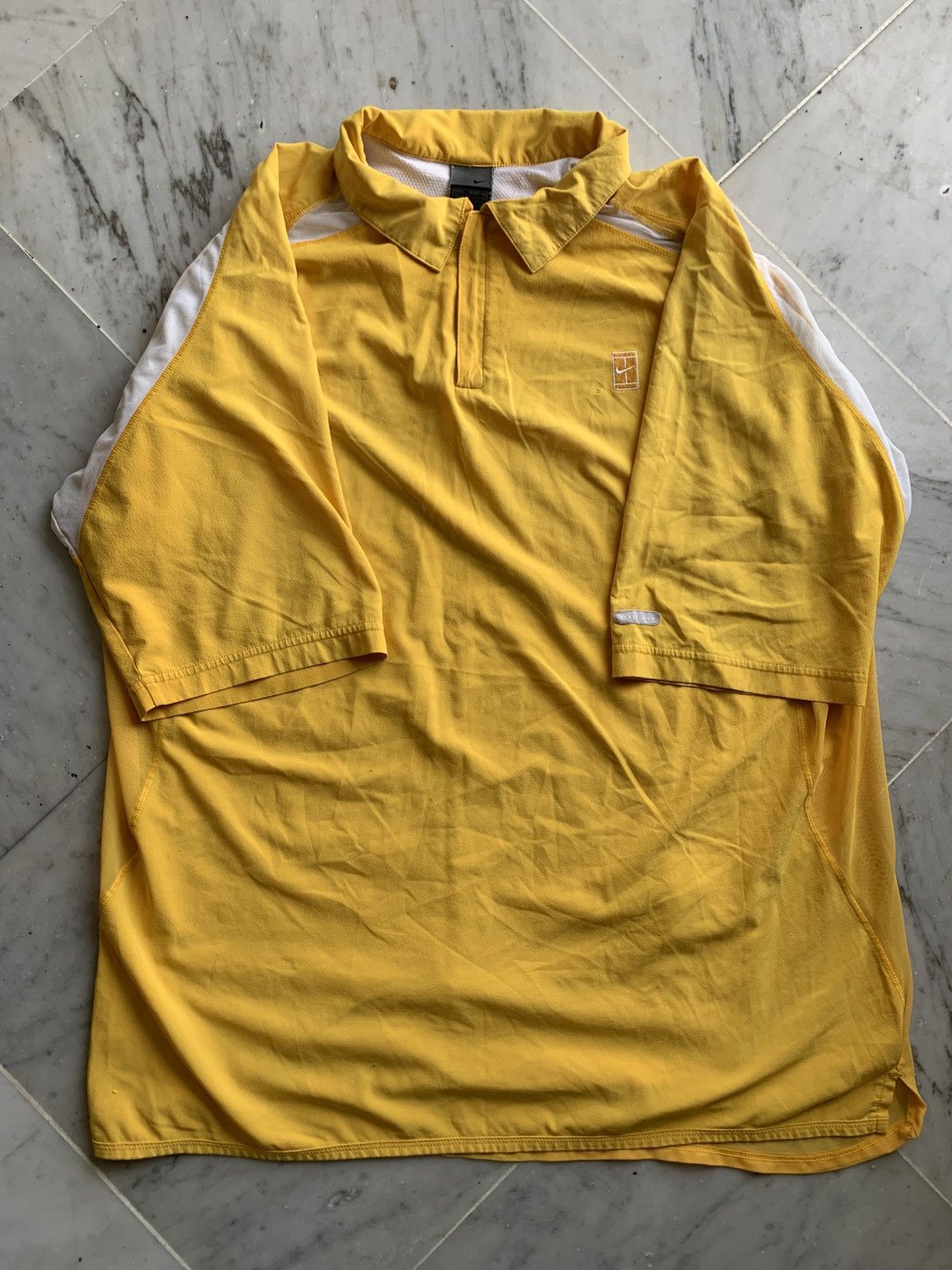 Nike Nike yellow sport polo Size US L / EU 52-54 / 3 - 1 Thumbnail