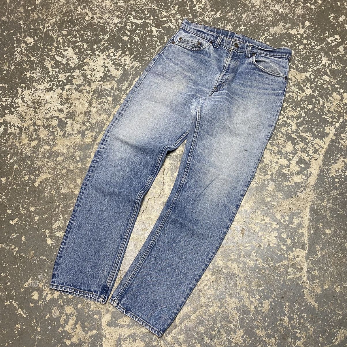 Levi's × Vintage Vintage Levi’s 505 Straight Fit Blue Denim Jeans USA 80s Size US 32 / EU 48 - 10 Thumbnail