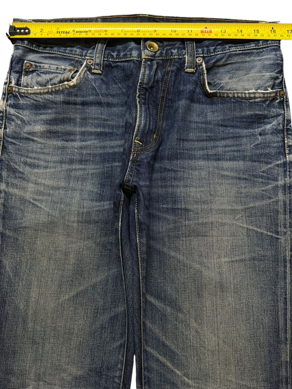 Uniqlo Vintage Y2K Japanese Uniqlo Faded Wash Whiskers Wide Leg Size US 32 / EU 48 - 8 Thumbnail