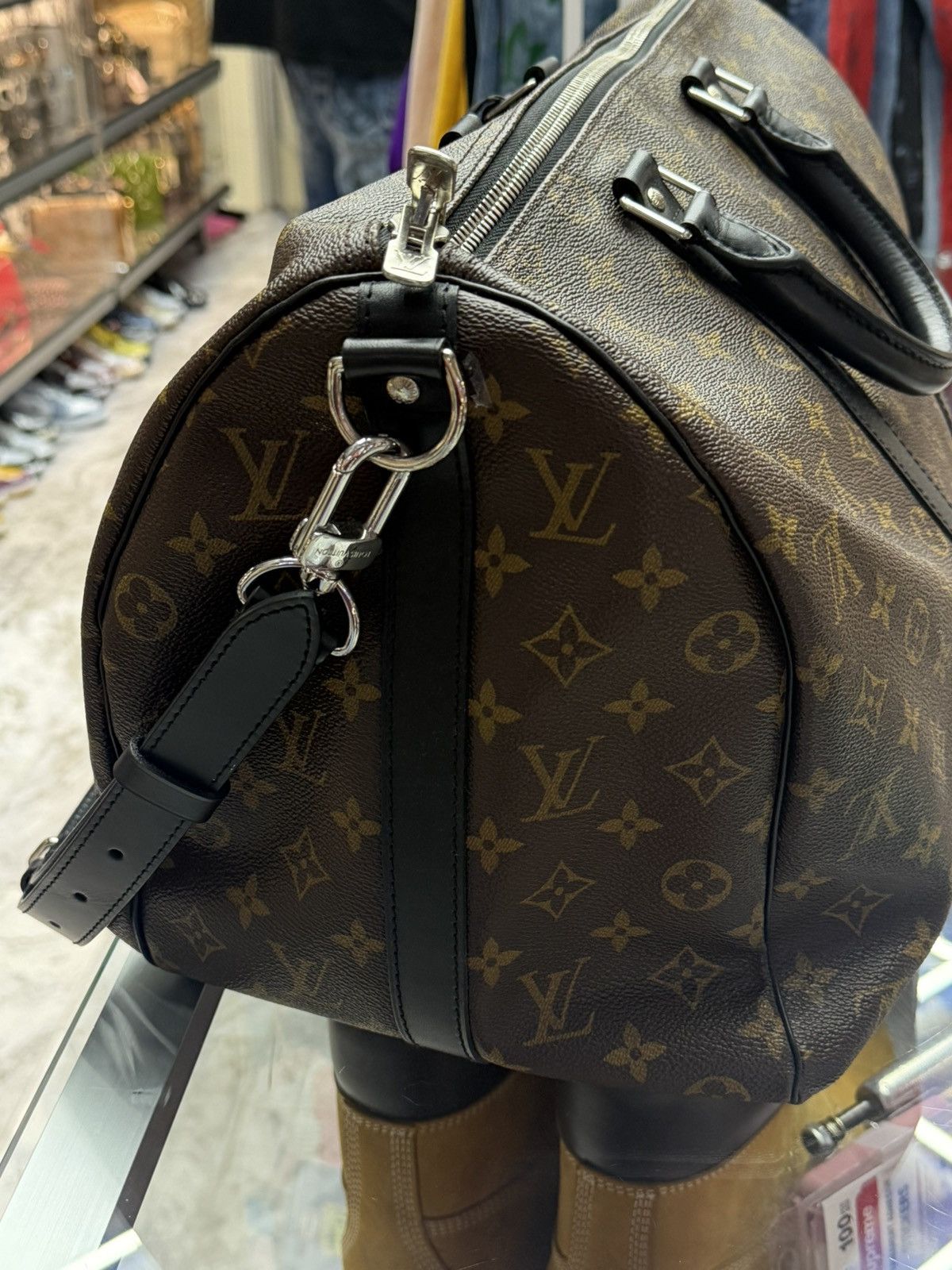 Louis Vuitton Louis Vuitton Monogram Duffel Bag Size ONE SIZE - 9 Thumbnail