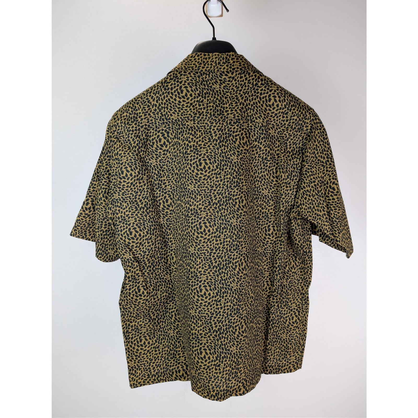 Saint Laurent Paris o1rshd1 Leopard Print Hawaiian Short-Sleeve Shirt in Black Size US XL / EU 56 / 4 - 12 Thumbnail