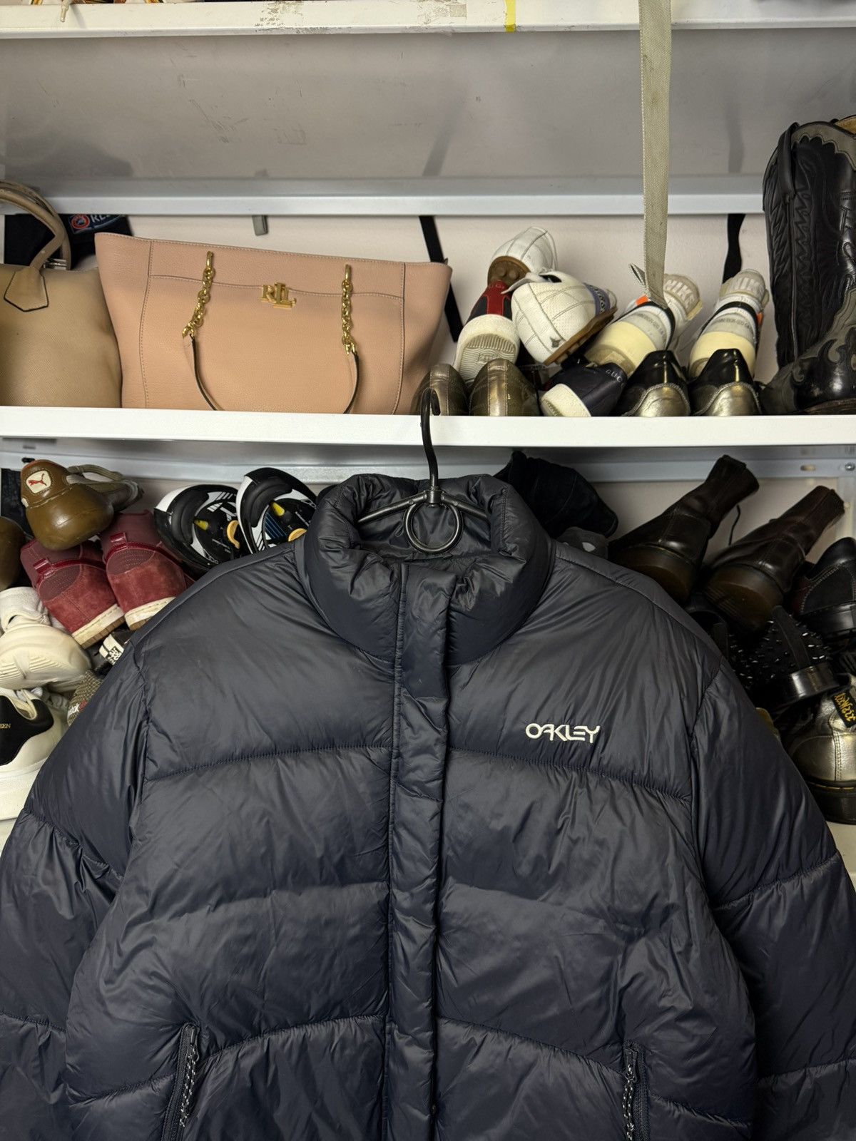 Oakley Vintage Oakley Black Puffer Jacket Y2K USA Size XL / US 12-14 / IT 48-50 - 2 Thumbnail