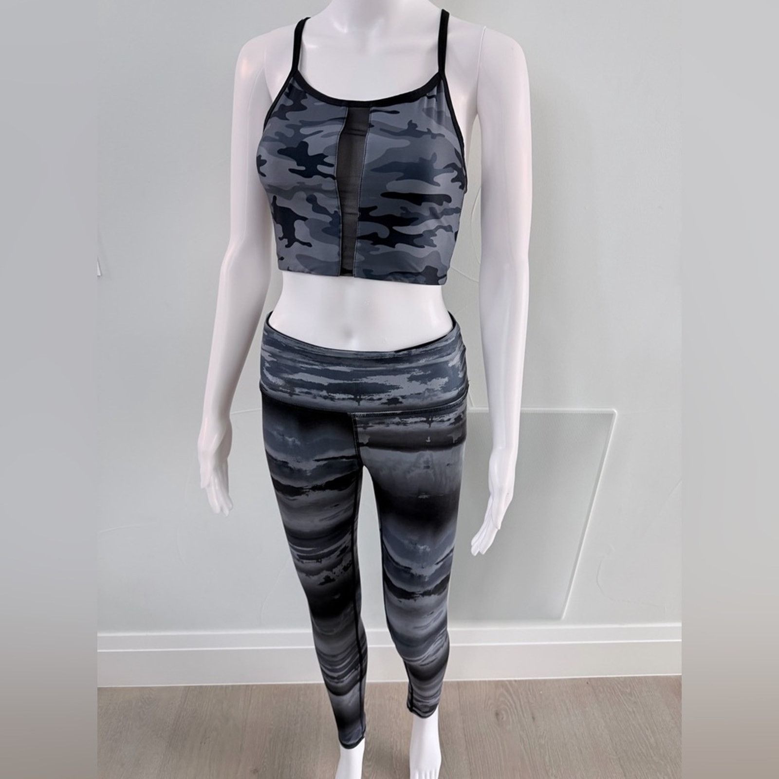 Other Camouflage Gym Activewear Yoga Pilates Workout Outfit size S Size 26" / US 2 / IT 38 - 7 Thumbnail
