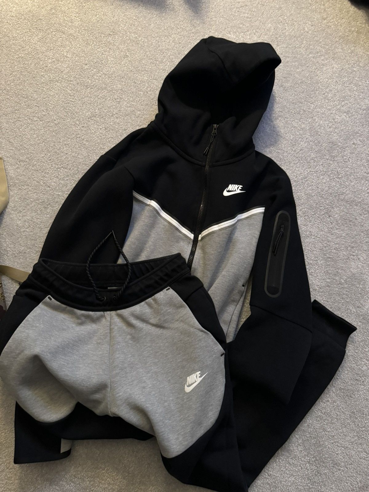 mens nike tech fleece set