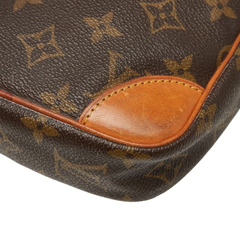 Louis Vuitton Louis Vuitton Monogram Danube Crossbody Bag M45266 Size ONE SIZE - 6 Thumbnail
