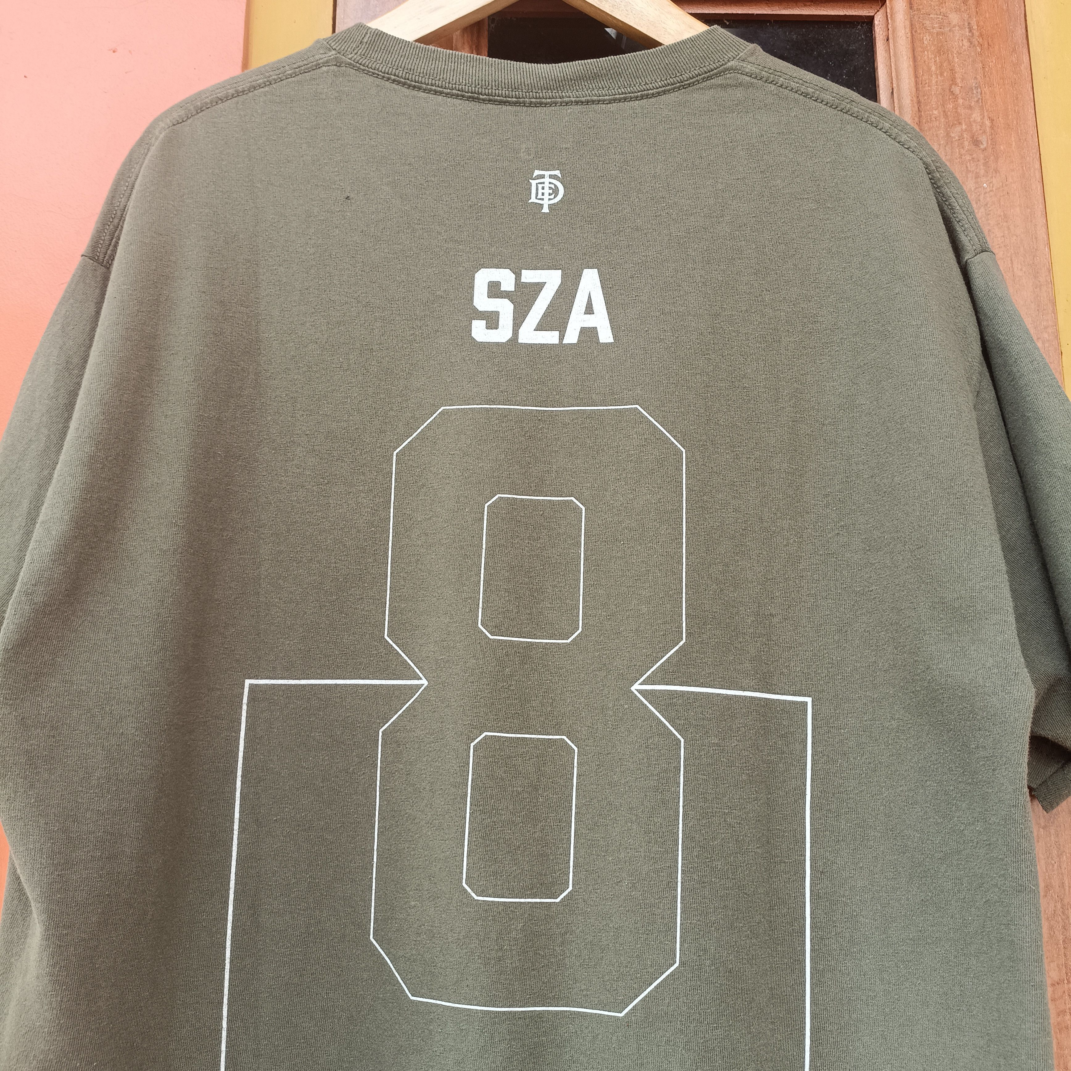 Band Tees RARE OFFICIAL SZA BROKEN CLOCKS Size US L / EU 52-54 / 3 - 2 Thumbnail