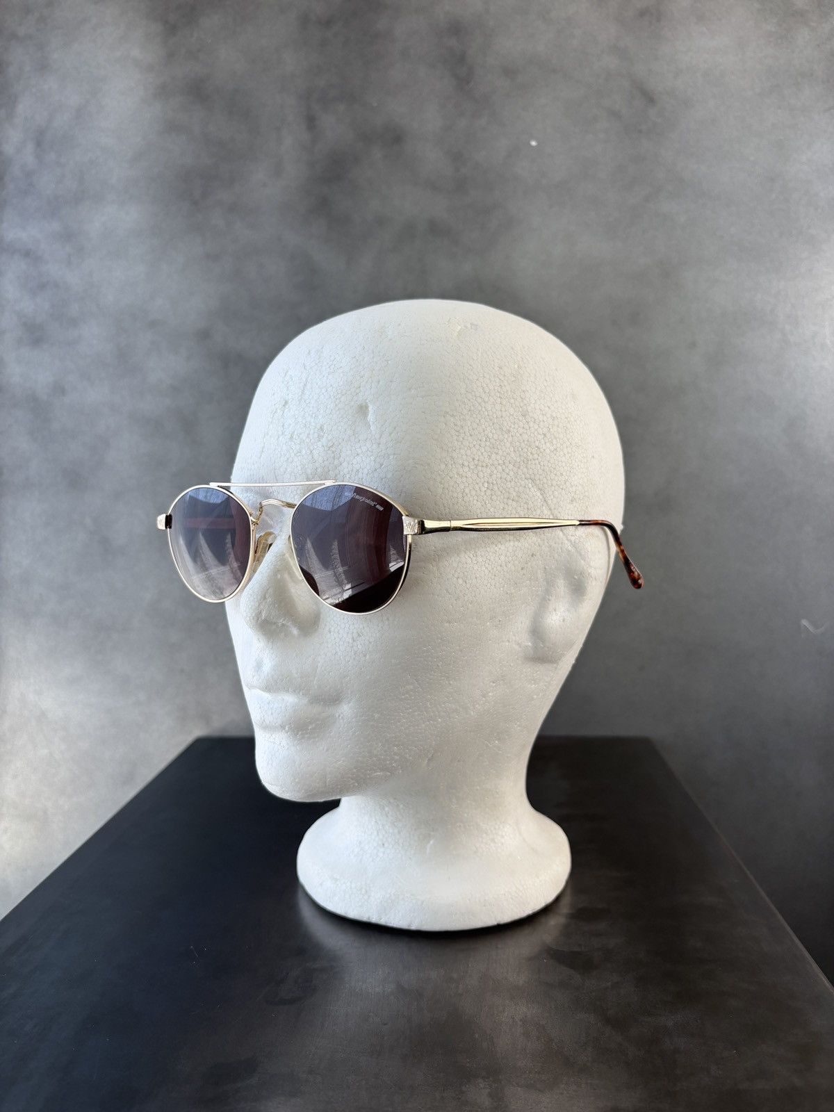 Vintage 1990s Vintage Sunglasses Made in Italy Metal Giorgio Armani Size ONE SIZE - 4 Thumbnail