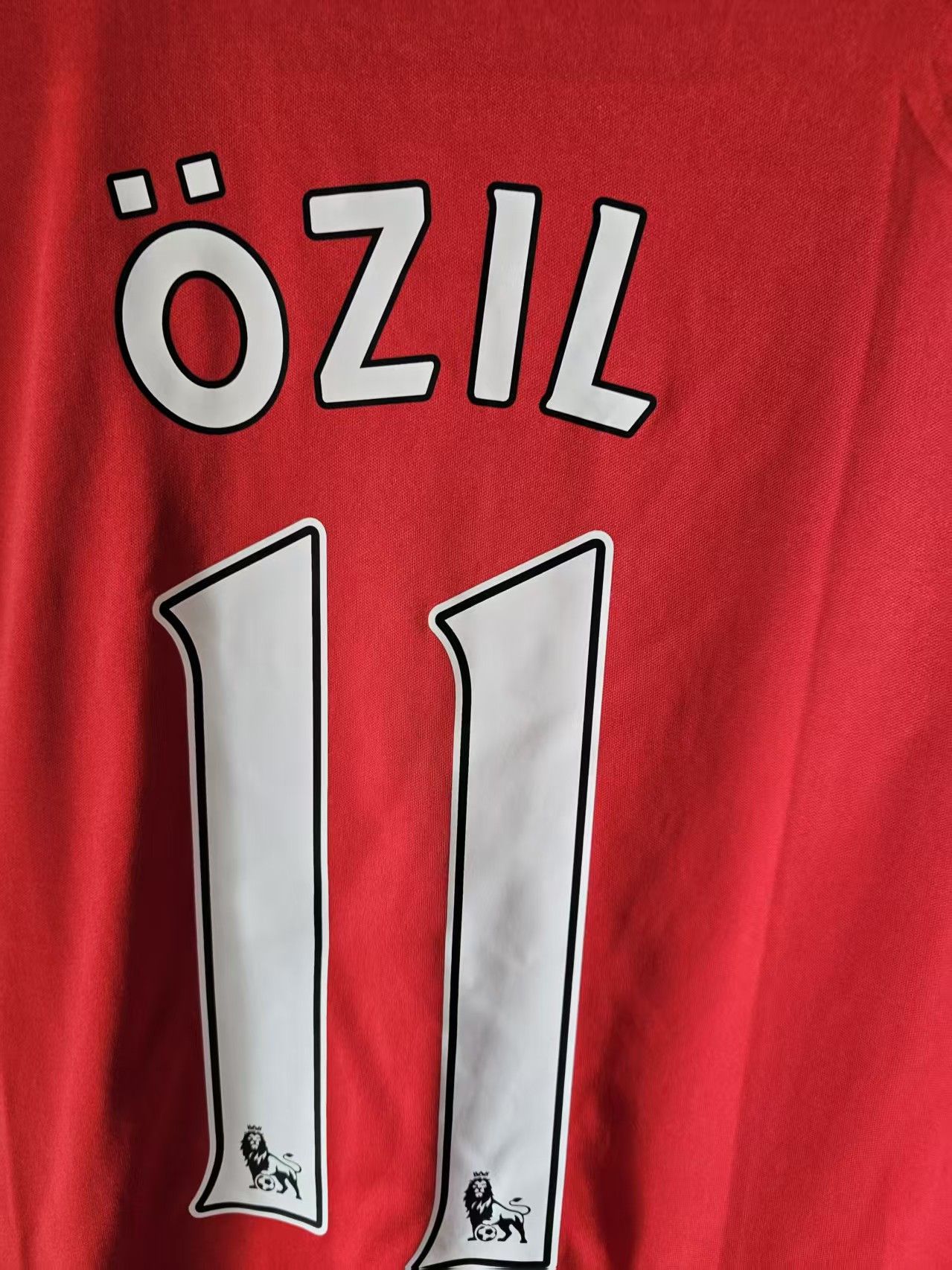 Other 2014 2015 Arsenal #11 Mesut Özil Jersey Size US L / EU 52-54 / 3 - 5 Thumbnail