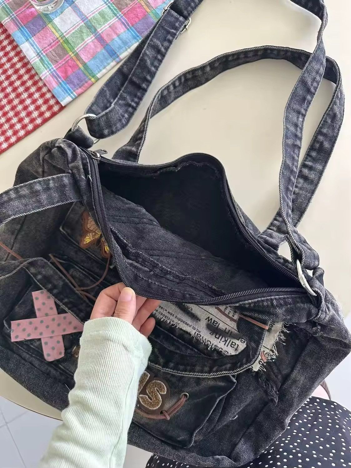 Japanese Brand Capacity Patchwork Retro Hello Kitty Y2k Bag Size ONE SIZE - 6 Thumbnail