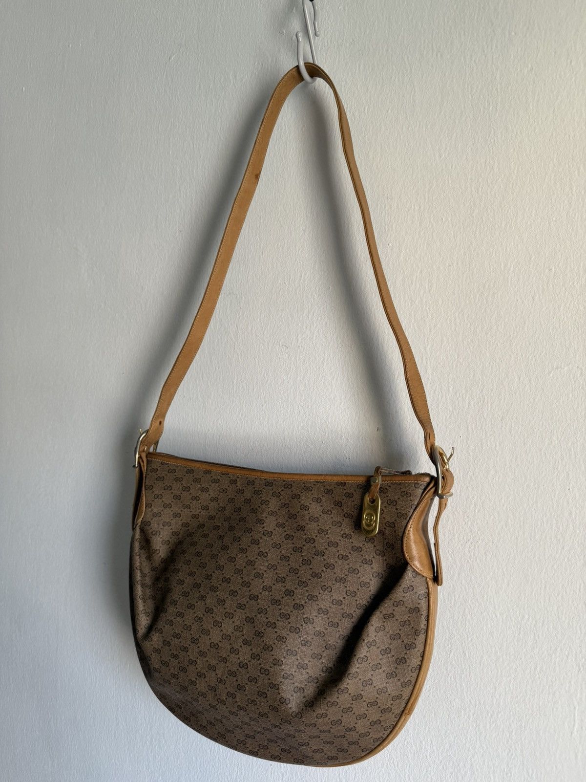 Gucci Vintage 90s Gucci Micro GG Supreme shoulder bag in beige PVC Size ONE SIZE - 5 Thumbnail