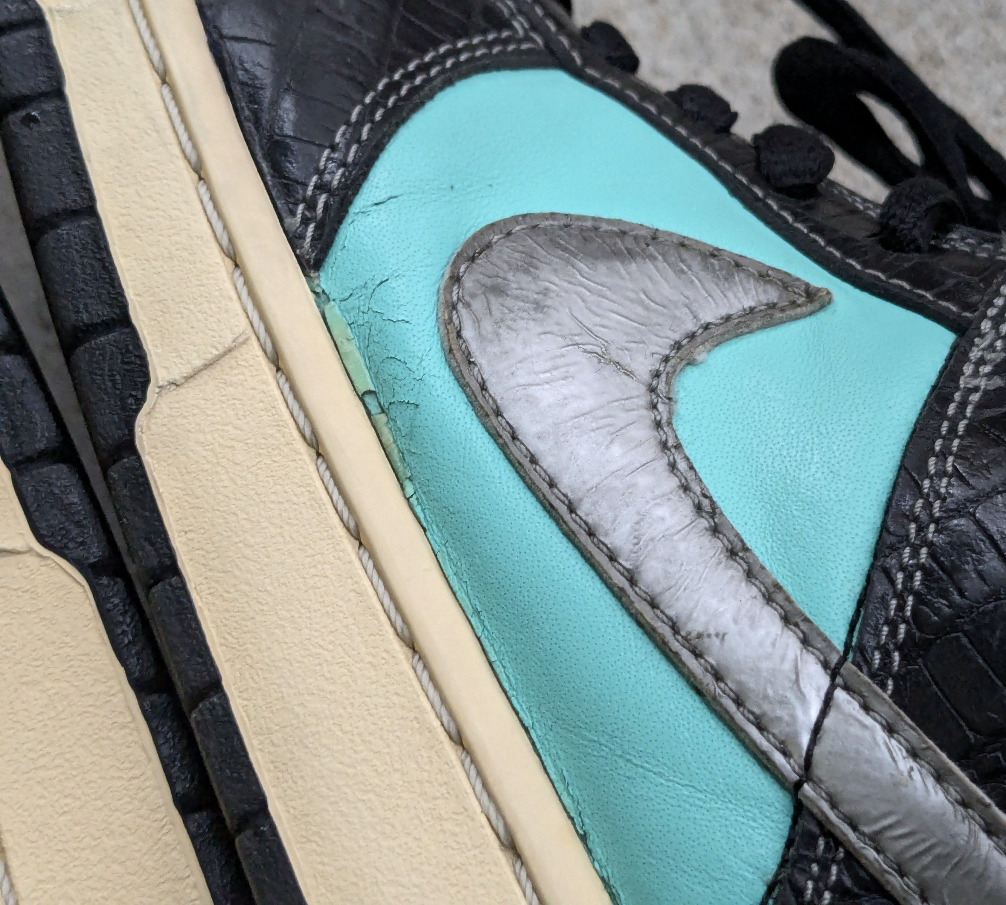 Nike Nike SB Dunk Low Pro x Diamond Supply Co. Tiffany 10 Size US 10 / EU 43 - 12 Thumbnail