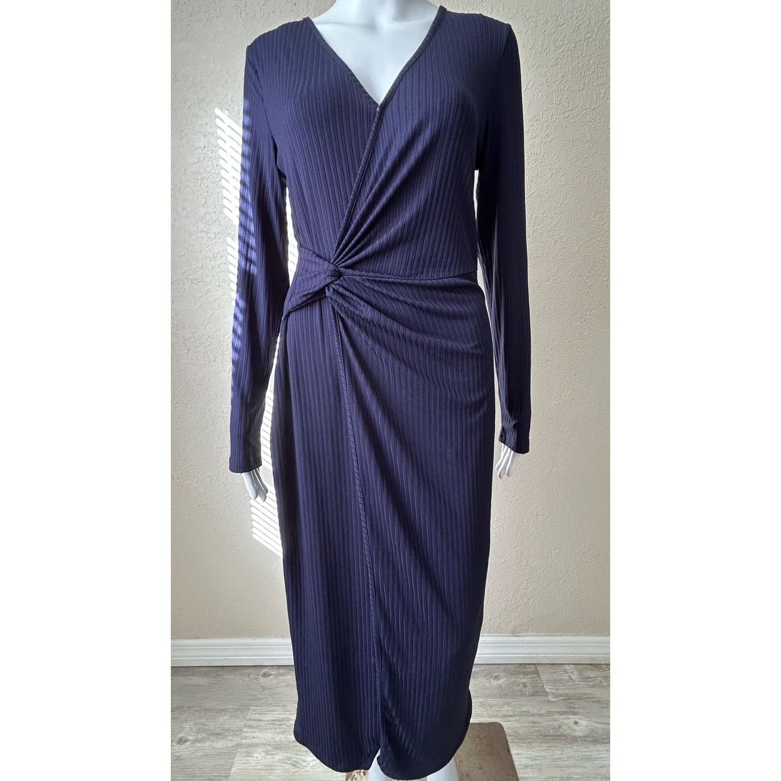 Other Shibever | Midi V Neck Casual Dress | NWT | Medium Size M / US 6-8 / IT 42-44 - 1 Thumbnail