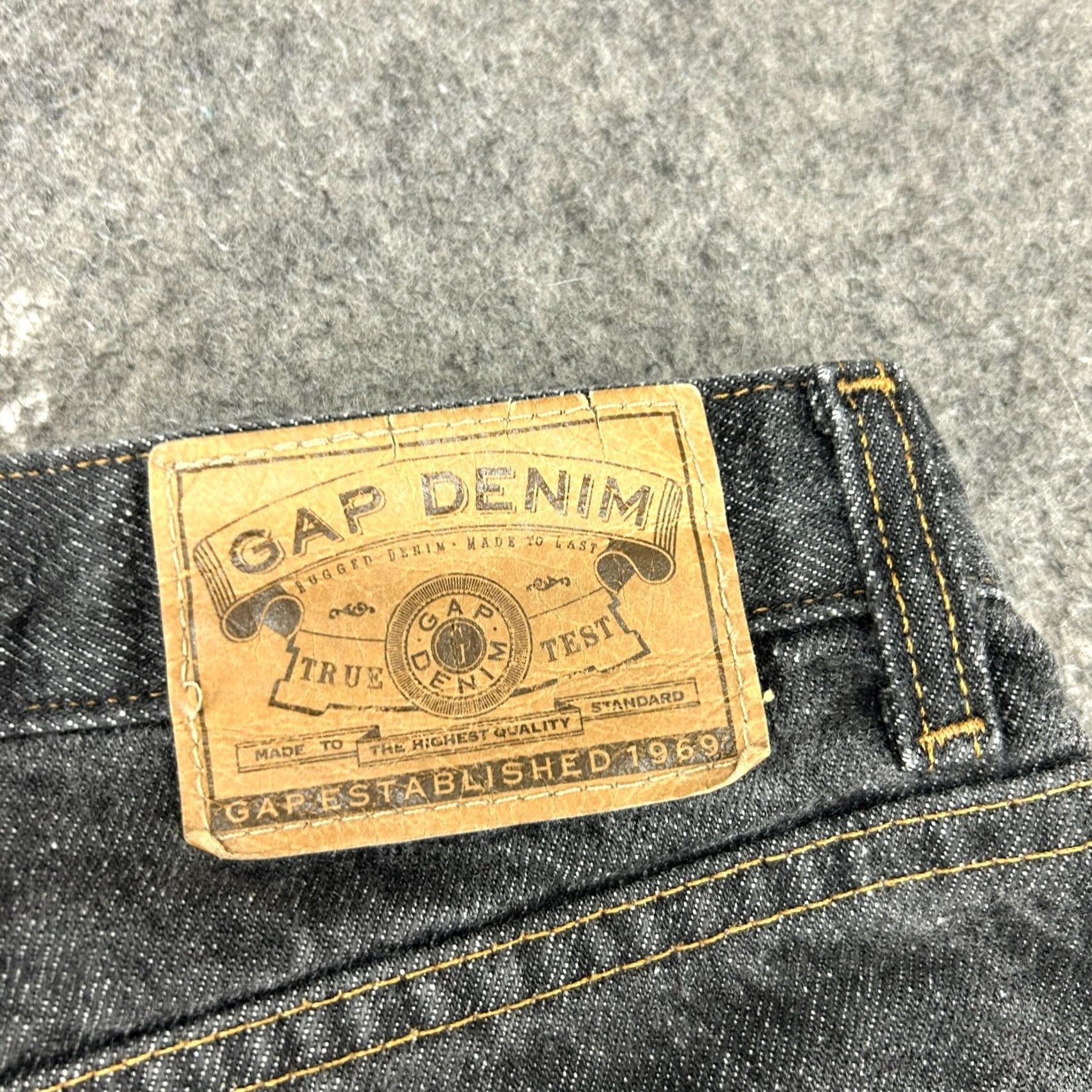 Gap VINTAGE Gap Jeans Mens 32x31 Black Relaxed Tapered Medium Wash Denim 90s Size US 32 / EU 48 - 3 Thumbnail