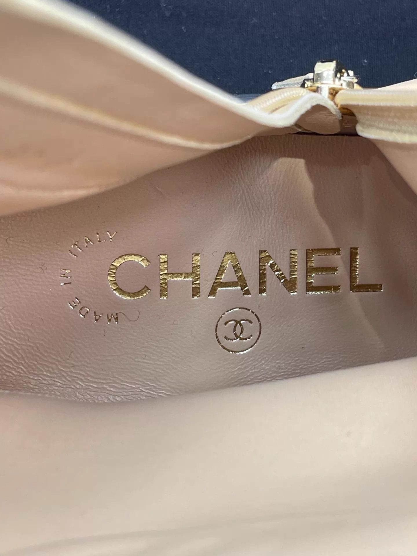 Chanel Chanel 26M Beach Short Boots 37 Like New Size US 6.5 / IT 36.5 - 7 Thumbnail