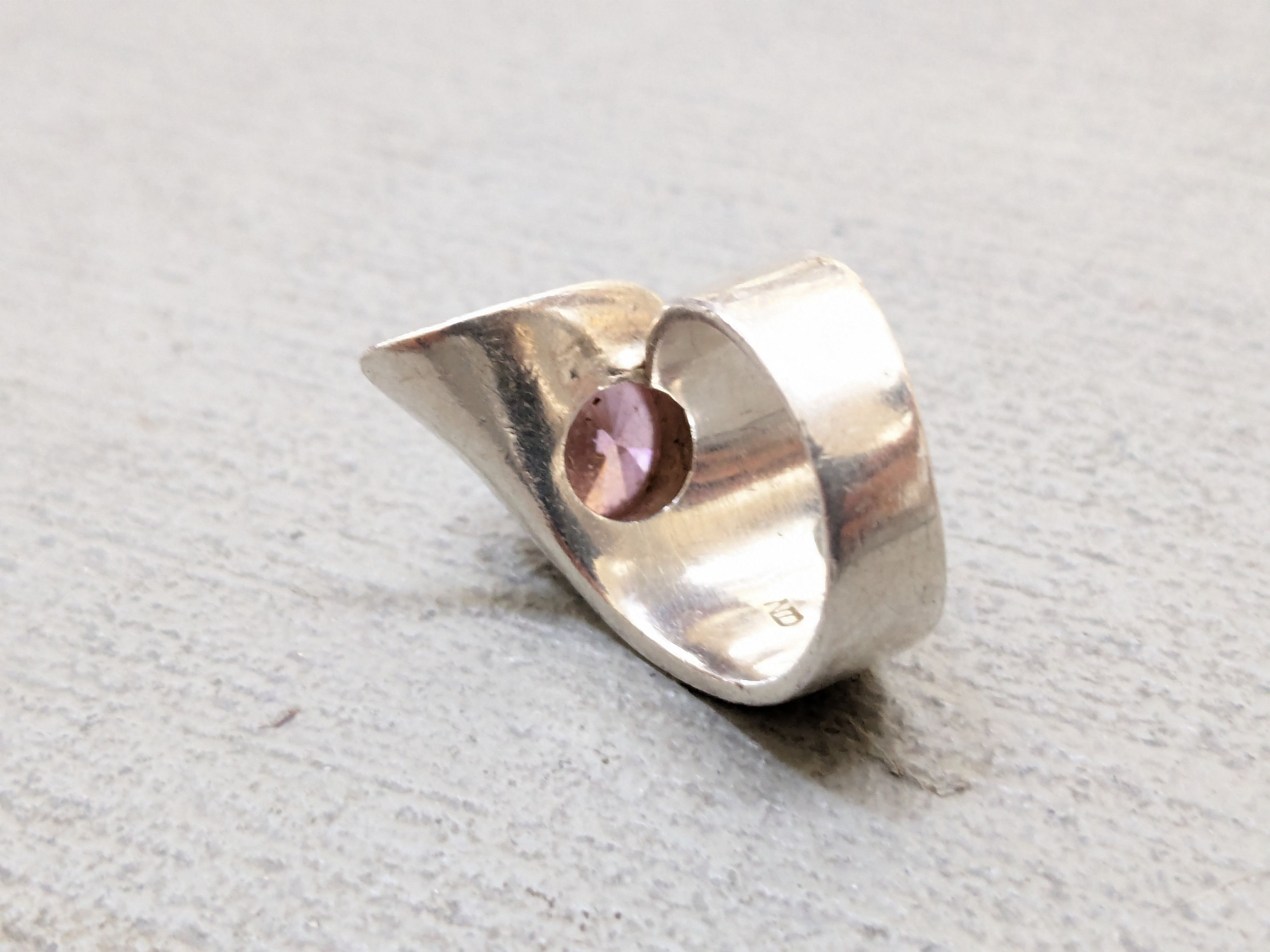 Jewelry Vintage Sterling Silver Ring Pink Topaz Size 6.75 Modern Size ONE SIZE - 7 Thumbnail