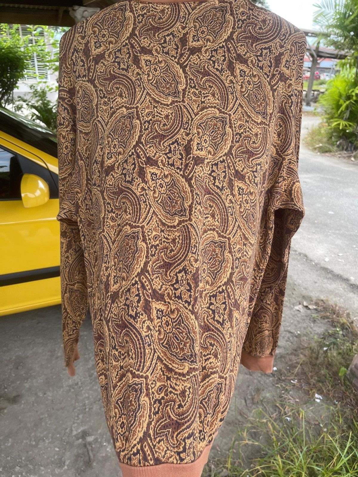 Burberry Vintage 90s Burberrys Art Motive Paisley Sweatshirt Size US L / EU 52-54 / 3 - 12 Thumbnail