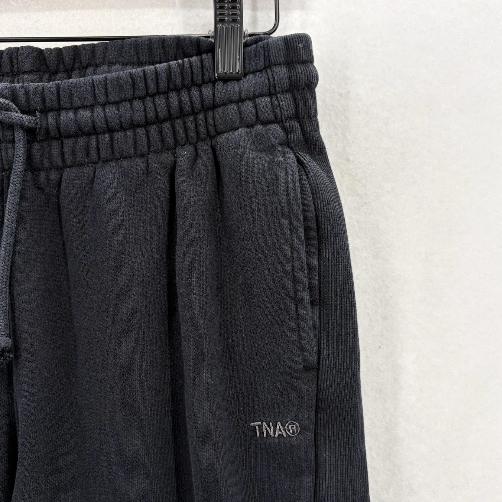 TNA Tna Sweatfleece Pants Womens XS Black Cozy Fleece Boyfriend Jogger Sweatpants Size 26" / US 2 / IT 38 - 3 Thumbnail