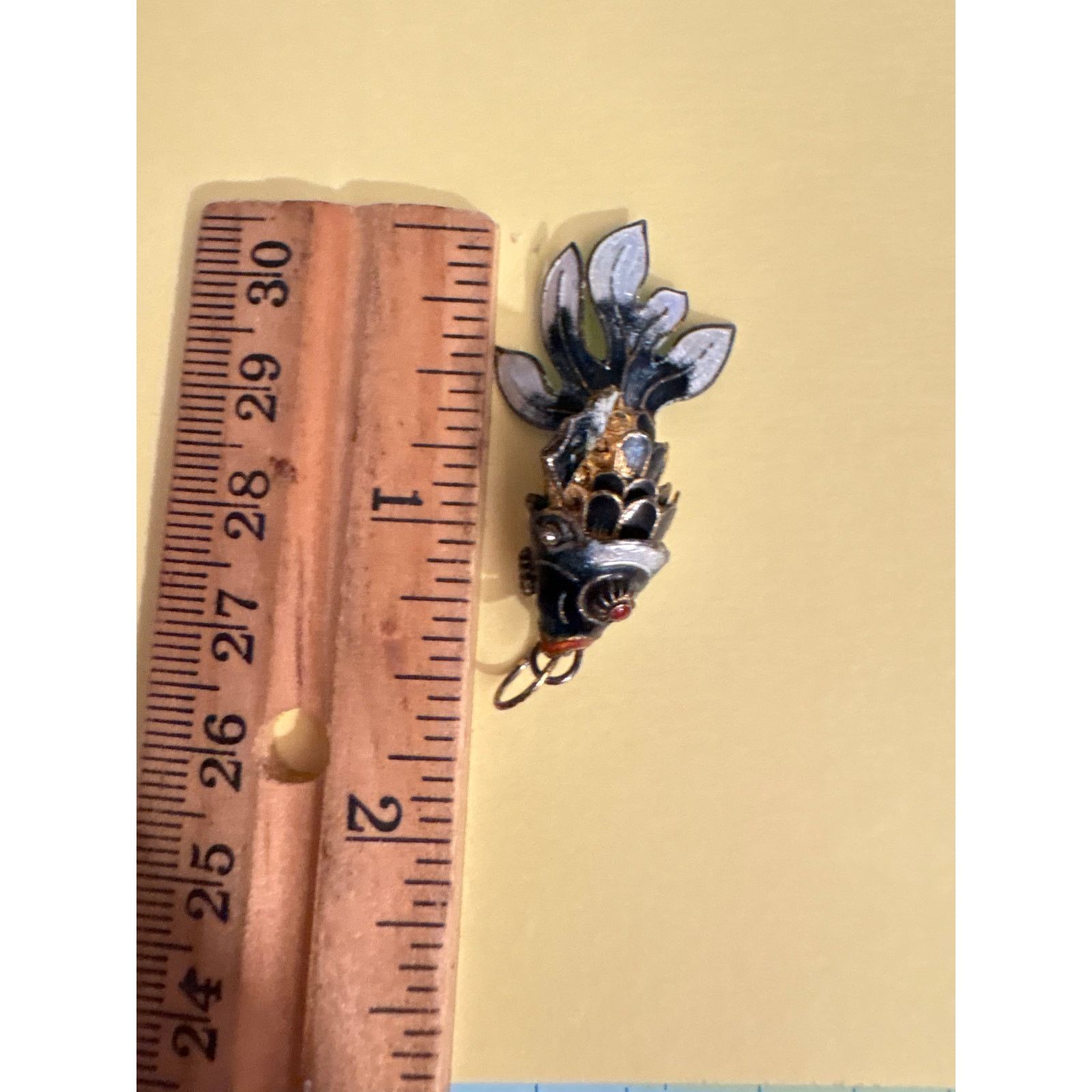 Other Vintage Articulating Enamel Fish Pendant or charm Size ONE SIZE - 2 Thumbnail