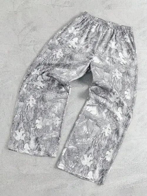 Japanese Brand Camo Cargo Baggy Casual Straight Leg Forest Sweatpants Size US 32 / EU 48 - 1 Thumbnail