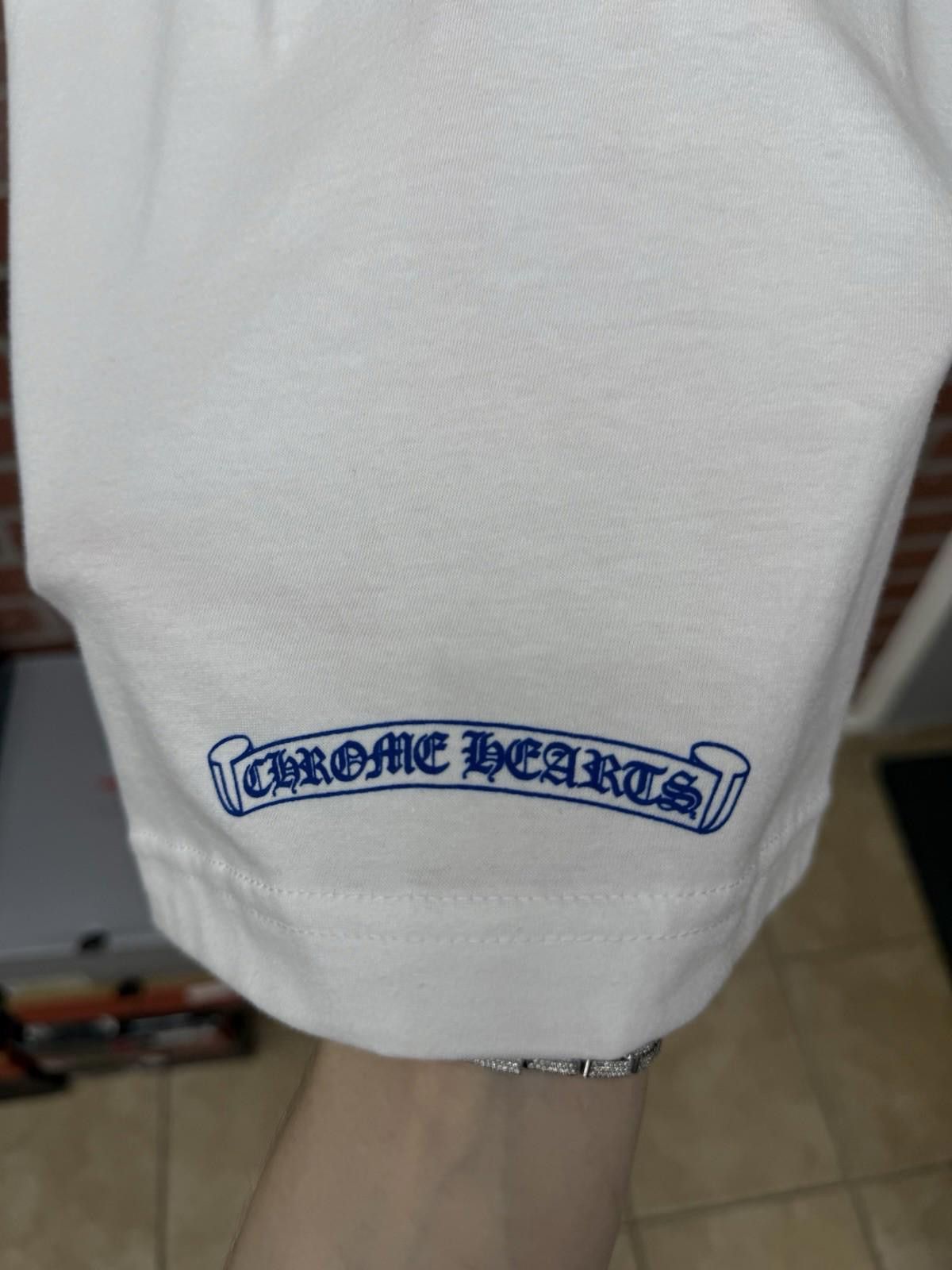 Chrome Hearts Size L - Chrome Hearts Tee Shirt Blue Neck Logo White RARE Size US L / EU 52-54 / 3 - 10 Thumbnail