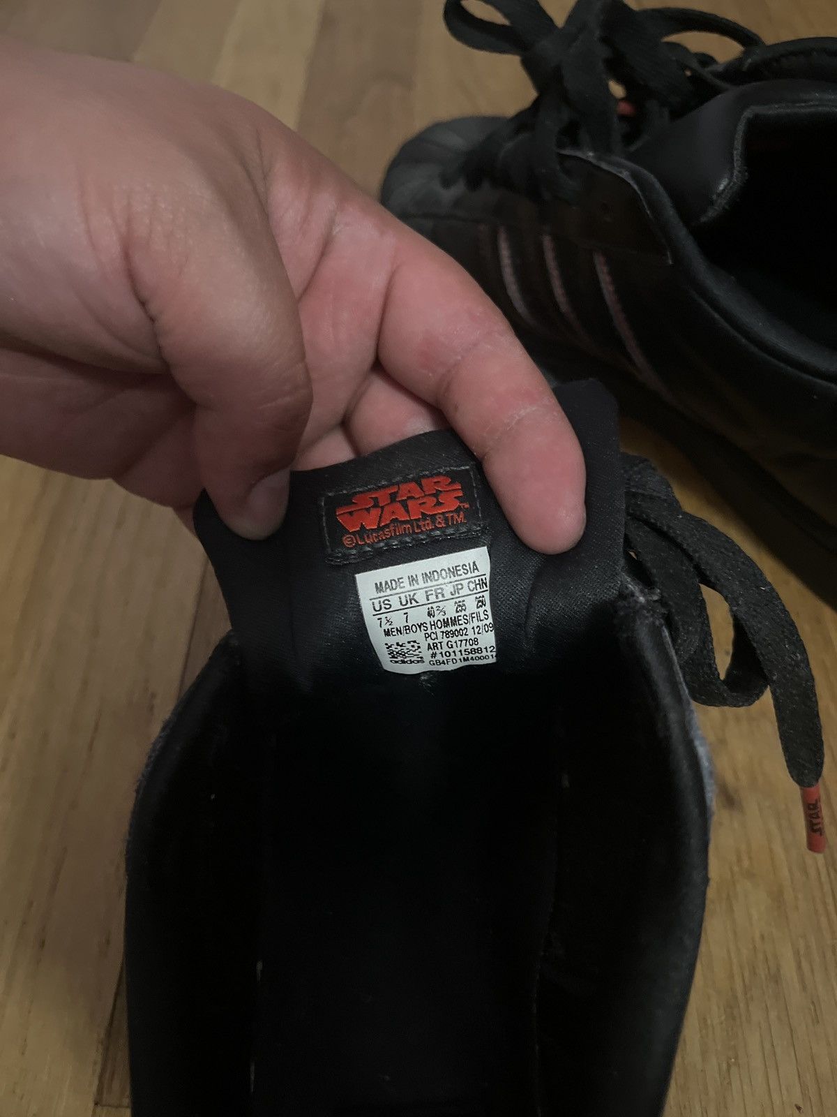Adidas Superstar Darth Vader Size US 7 / EU 40 - 3 Thumbnail