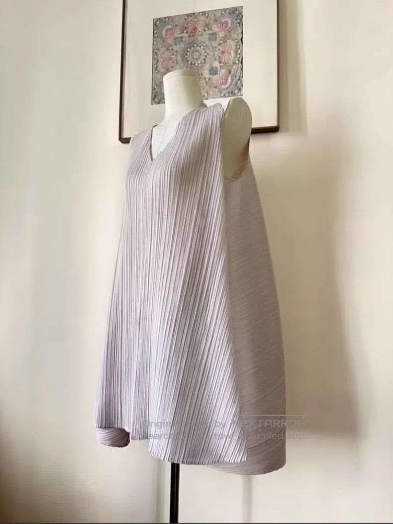 Issey Miyake Issey Miyake Pleated Top Size M / US 6-8 / IT 42-44 - 2 Thumbnail