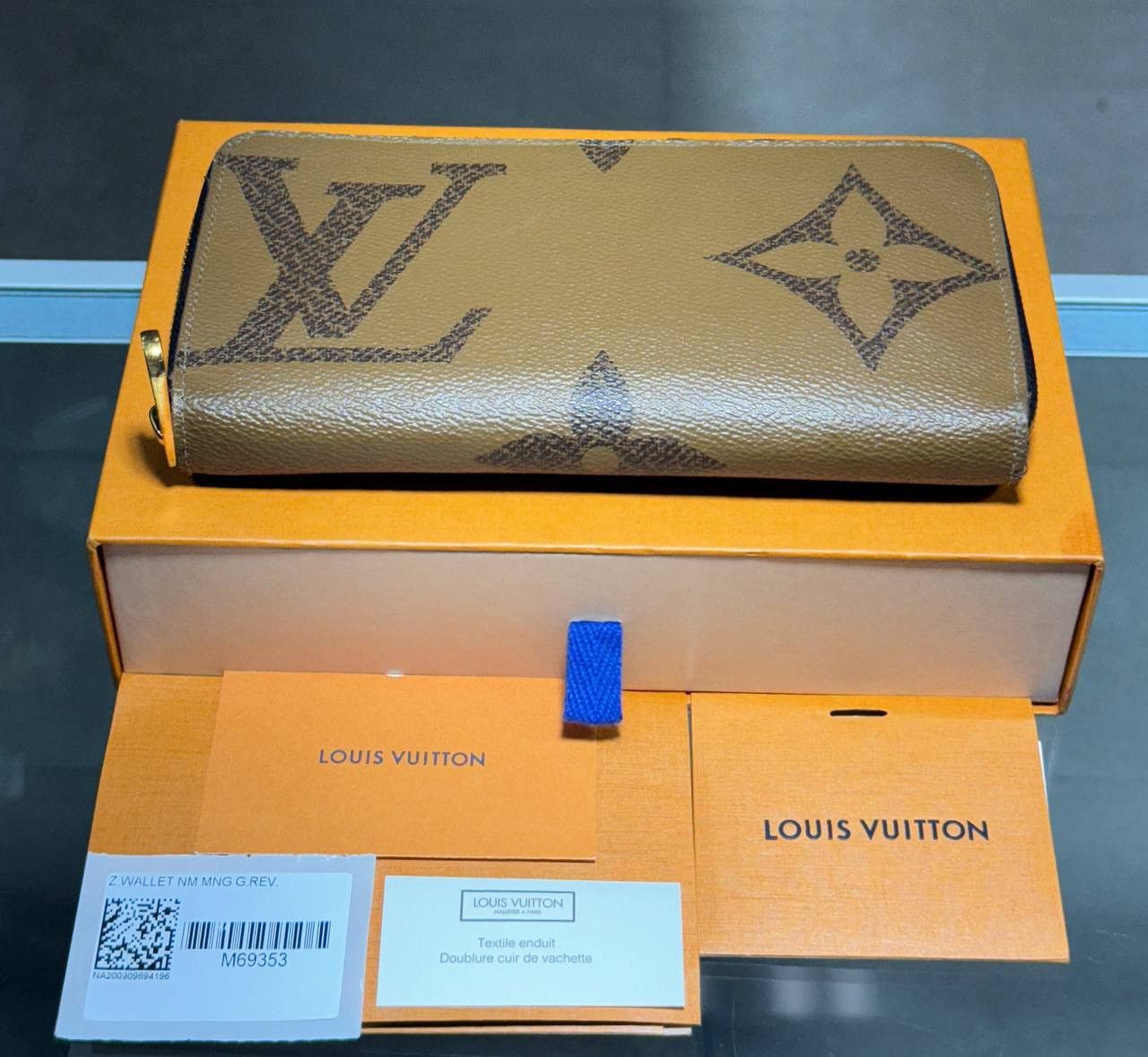 Louis Vuitton Authentic Louis Vuitton Zippy Wallet Giant Monogram M69353 Size ONE SIZE - 1 Thumbnail
