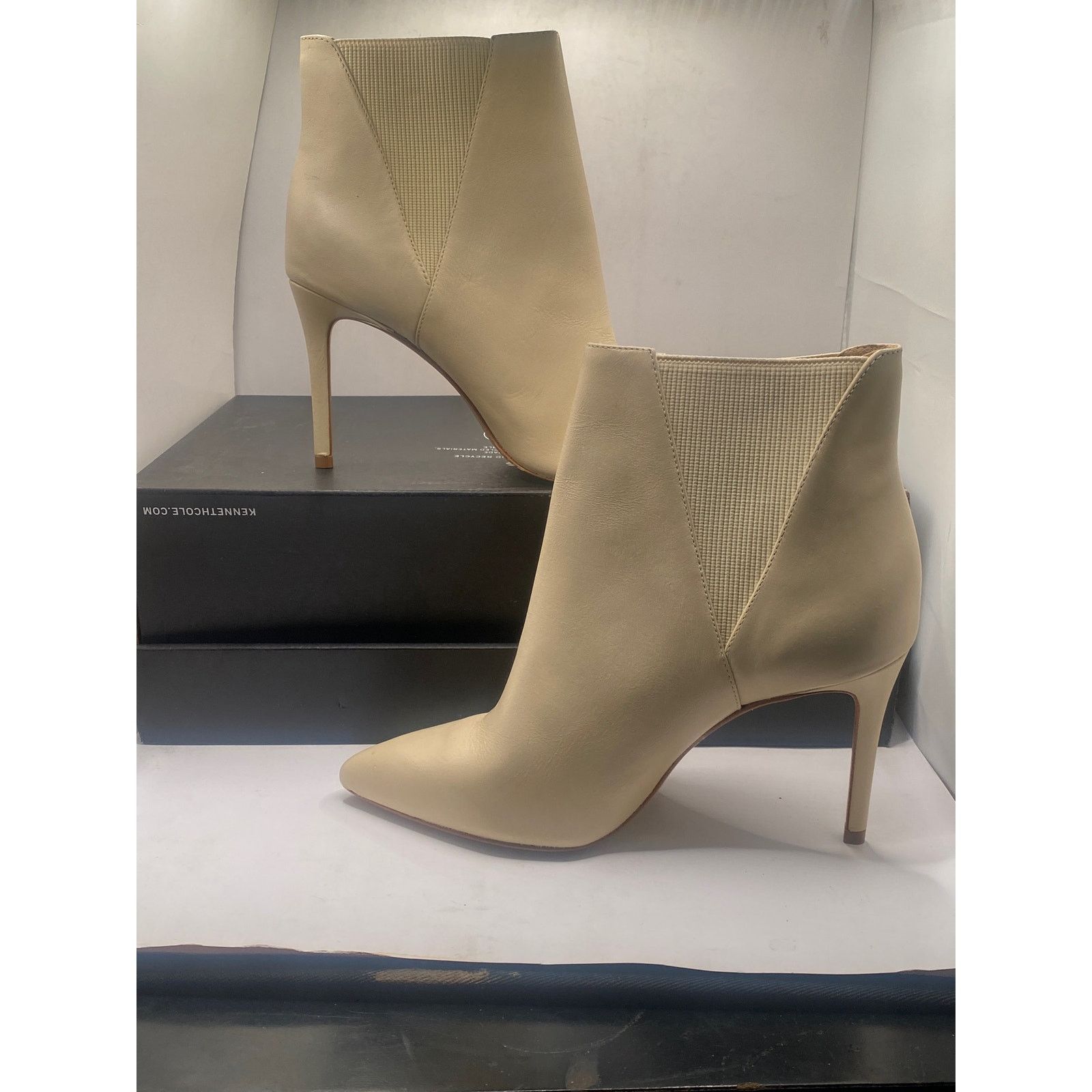 SCHUTZ Schutz Leather Chelsea Boots Women's Size: 7B Size US 7 / IT 37 - 10 Thumbnail