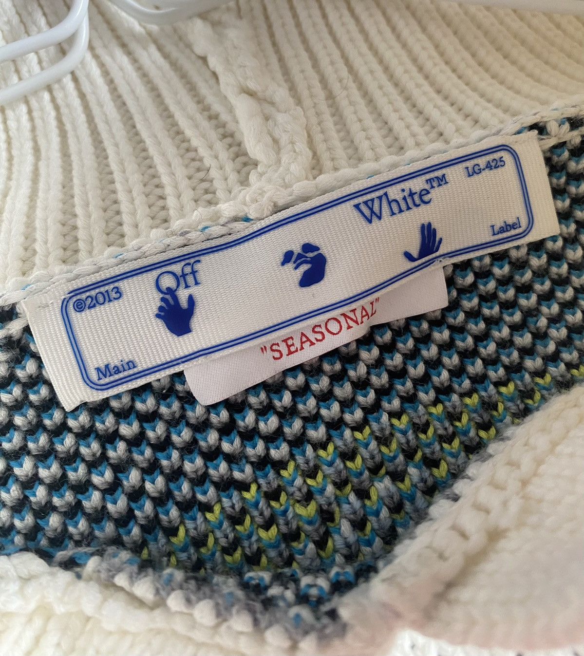 Off-White Off-White Graffiti Knit Hoodie Size Medium Size US M / EU 48-50 / 2 - 11 Thumbnail