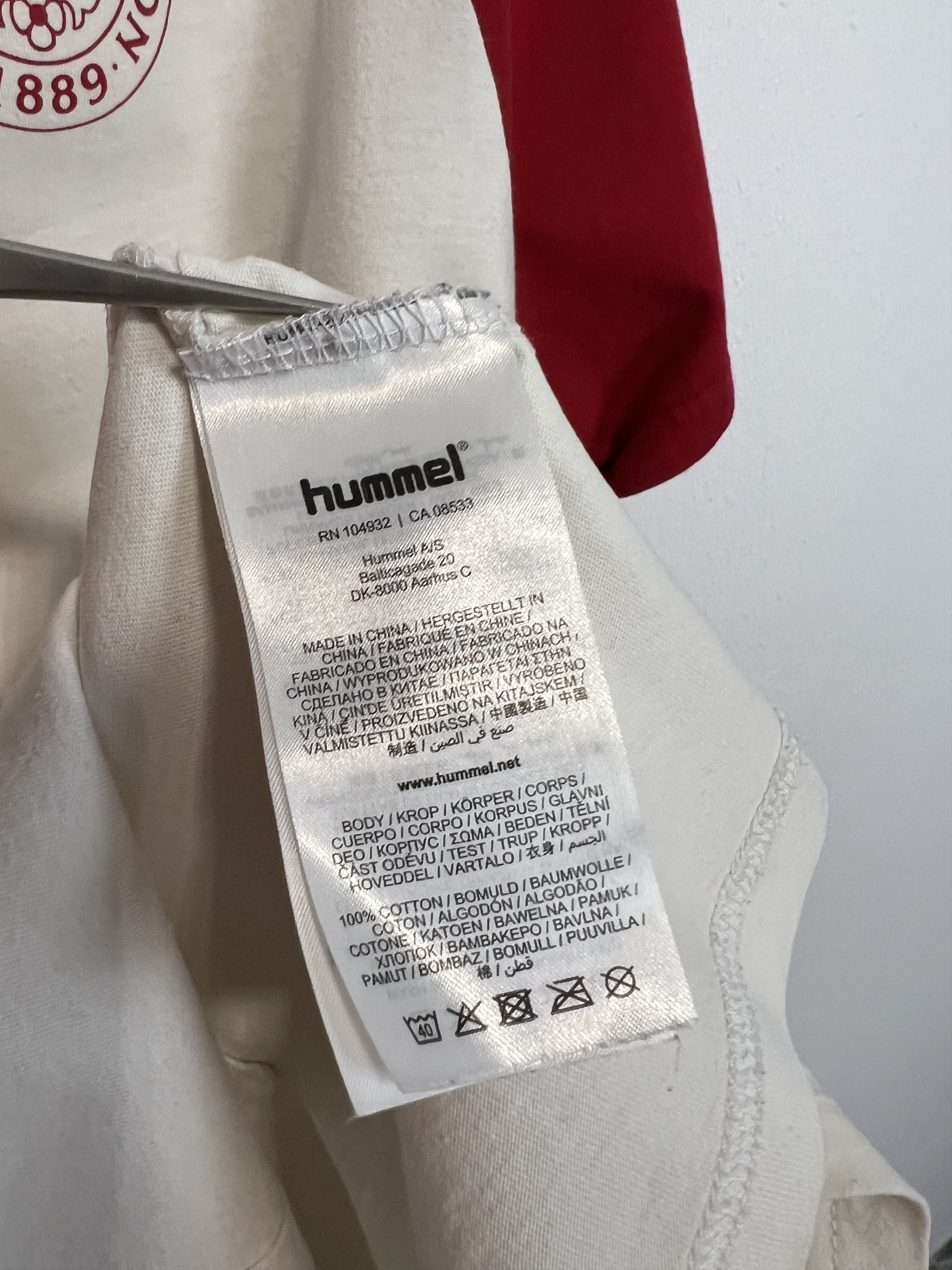 Hummel Denmark Football Train Shirt Soccer National Team Jersey Size US L / EU 52-54 / 3 - 6 Thumbnail