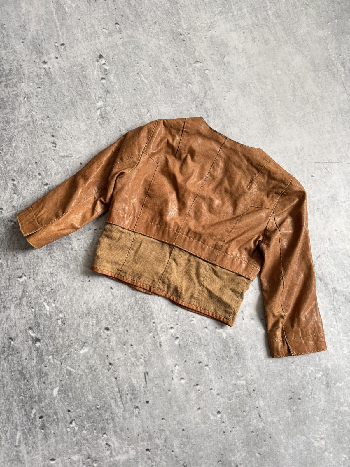 Trussardi Vintage Trussardi jacket 100% LEATHER blazer wmns Size XS / US 0-2 / IT 36-38 - 3 Thumbnail