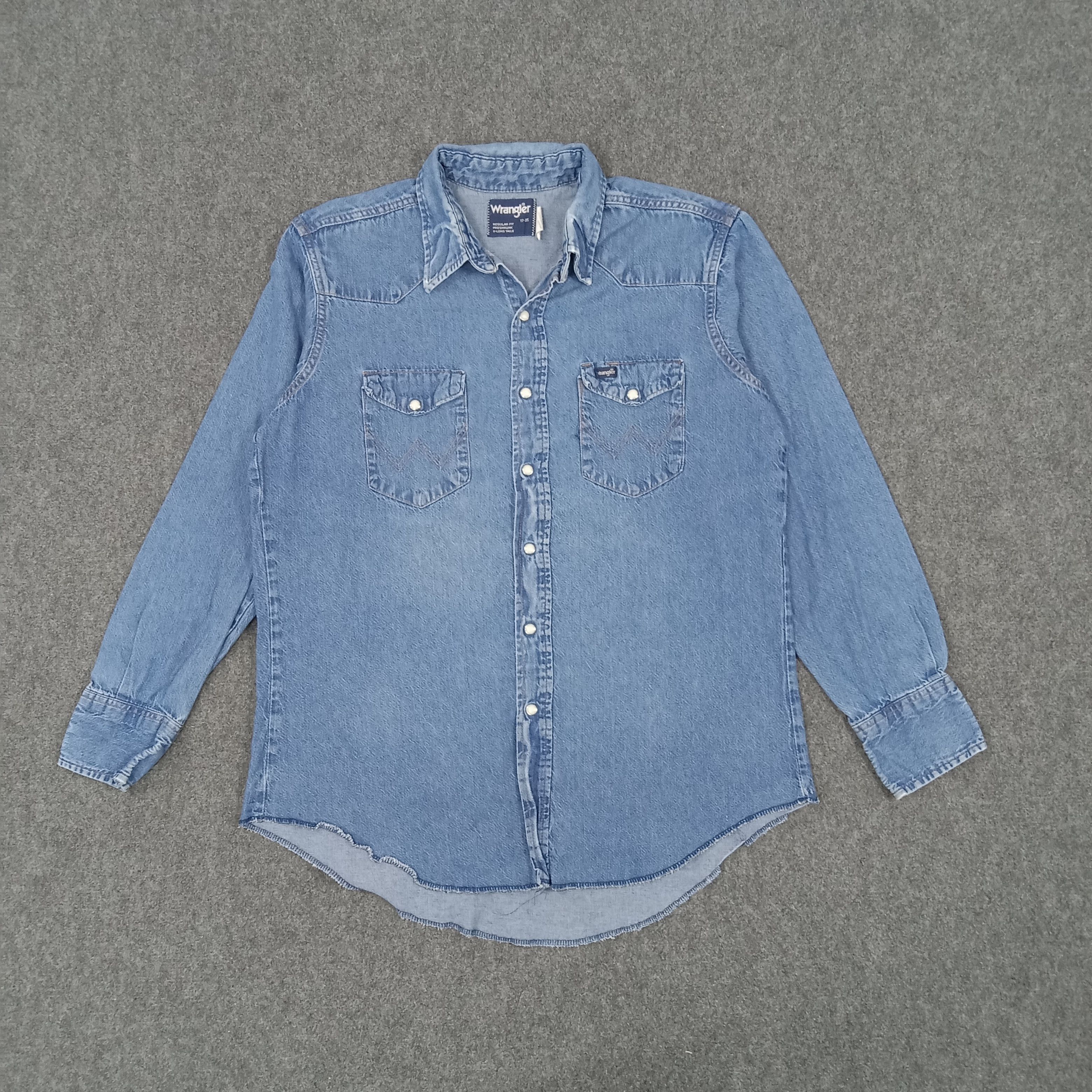 Vintage × Wrangler Wrangler American Retro Style Denim Shirt Button Up Size US XL / EU 56 / 4 - 1 Thumbnail