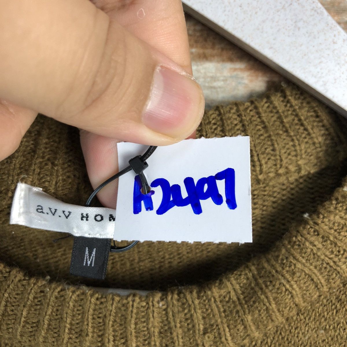Homespun Knitwear × Japanese Brand A.V.V Homme Mickey Mouse Brown Knitwear #A2497 Size M / US 6-8 / IT 42-44 - 17 Thumbnail