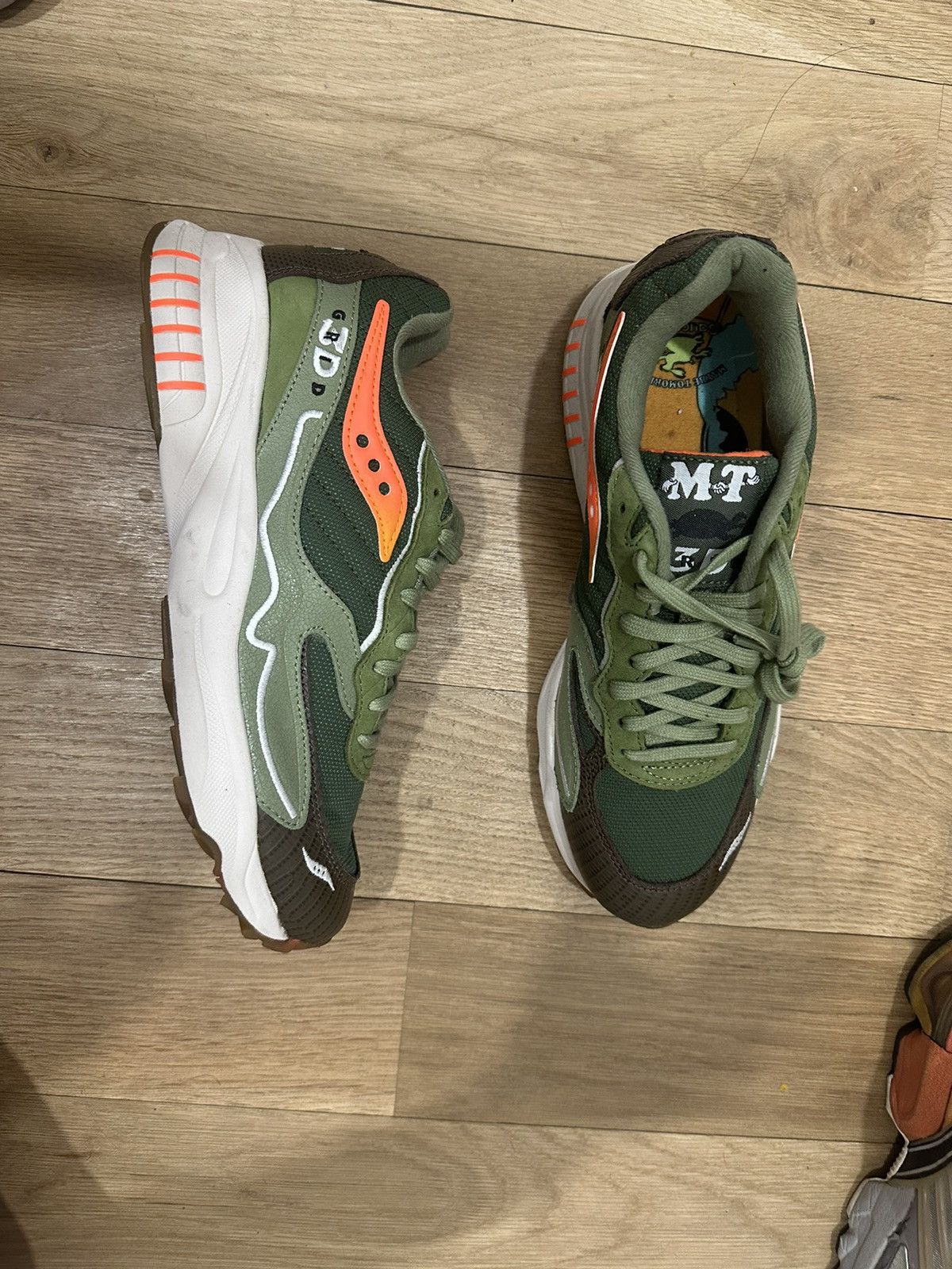 Saucony Saucony 3D Grid Hurricane Maybe Tomorrow Tortoise Size US 8.5 / EU 41-42 - 2 Thumbnail