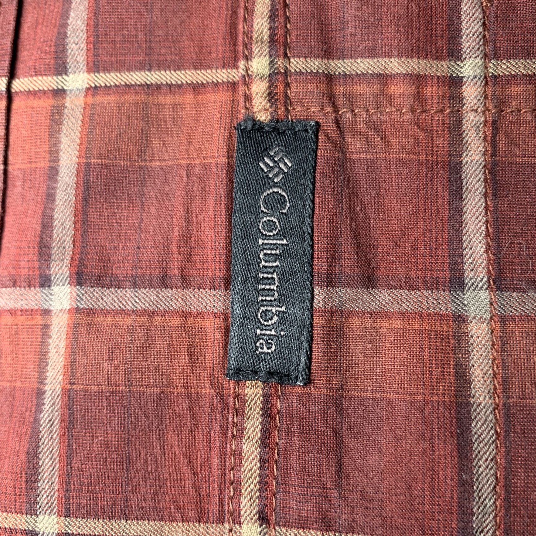 Logo 7 Columbia Mens Long Sleeve Shirt Red Black Maroon Plaid Logo Button-Up Casual Cotton Size M Size US M / EU 48-50 / 2 - 6 Thumbnail