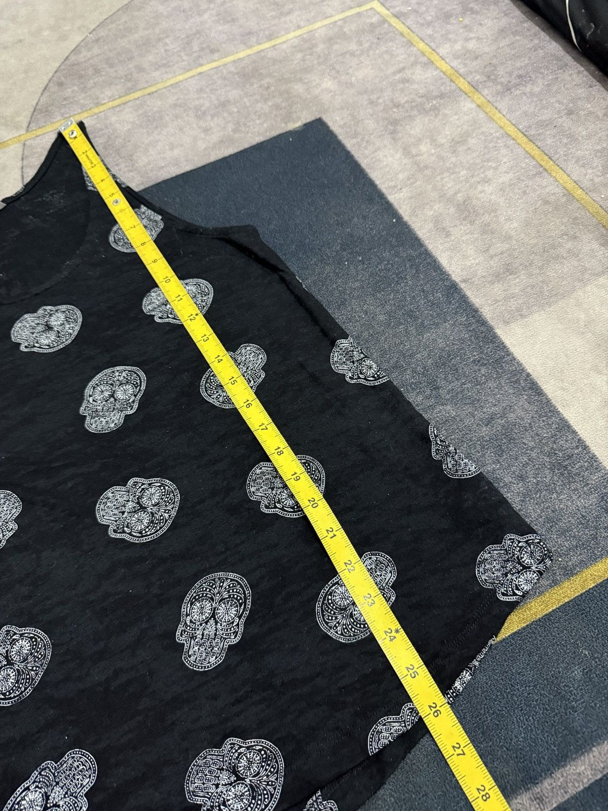 If Six Was Nine DIVIDED Y2K SKULL TANK TOP Size M / US 6-8 / IT 42-44 - 12 Thumbnail
