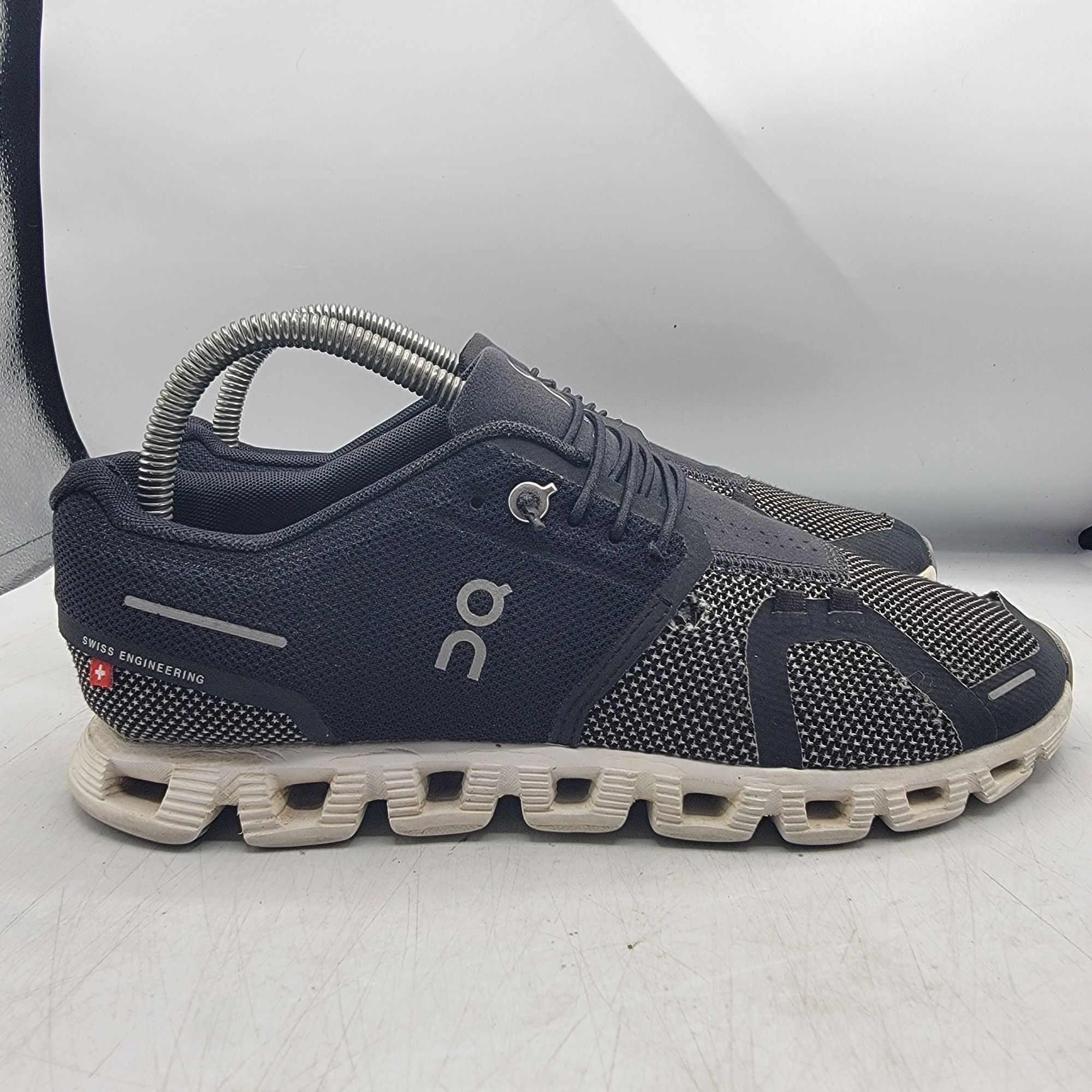 On On Cloud 5 Combo Womens 8 Black Athletic Shoes Running Walki Size US 8 / IT 38 - 14 Thumbnail